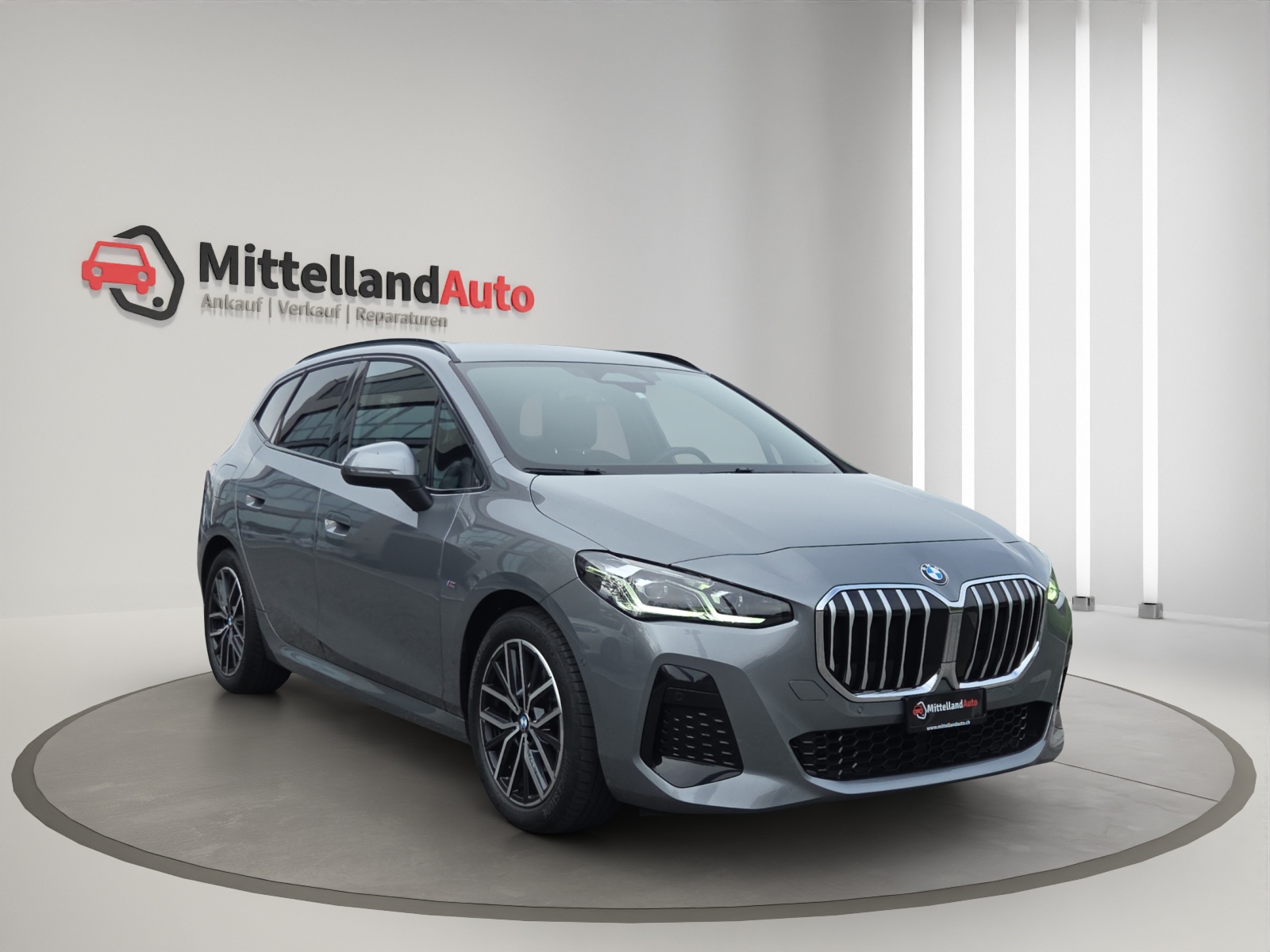BMW 218d Active Tourer M Sport DKG-showroom-element-2
