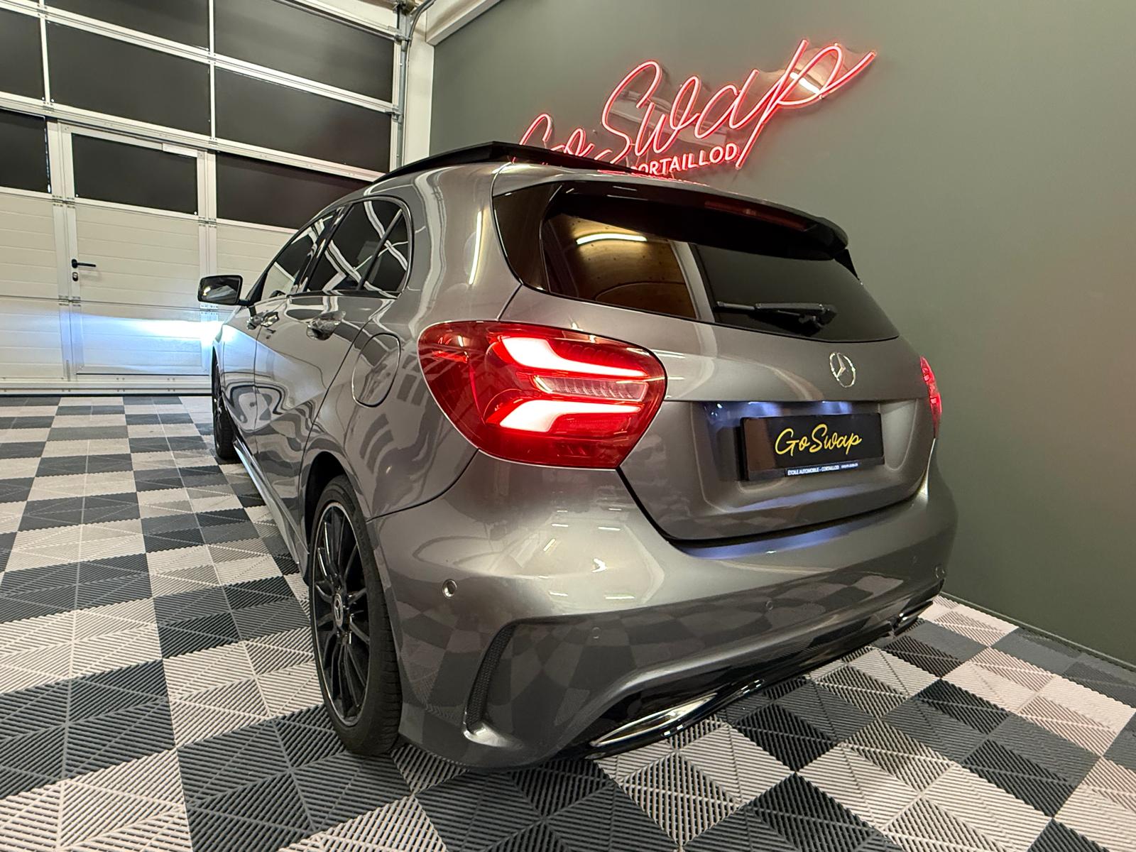 MERCEDES-BENZ A 250 AMG Line 4Matic 7G-DCT-showroom-element-3