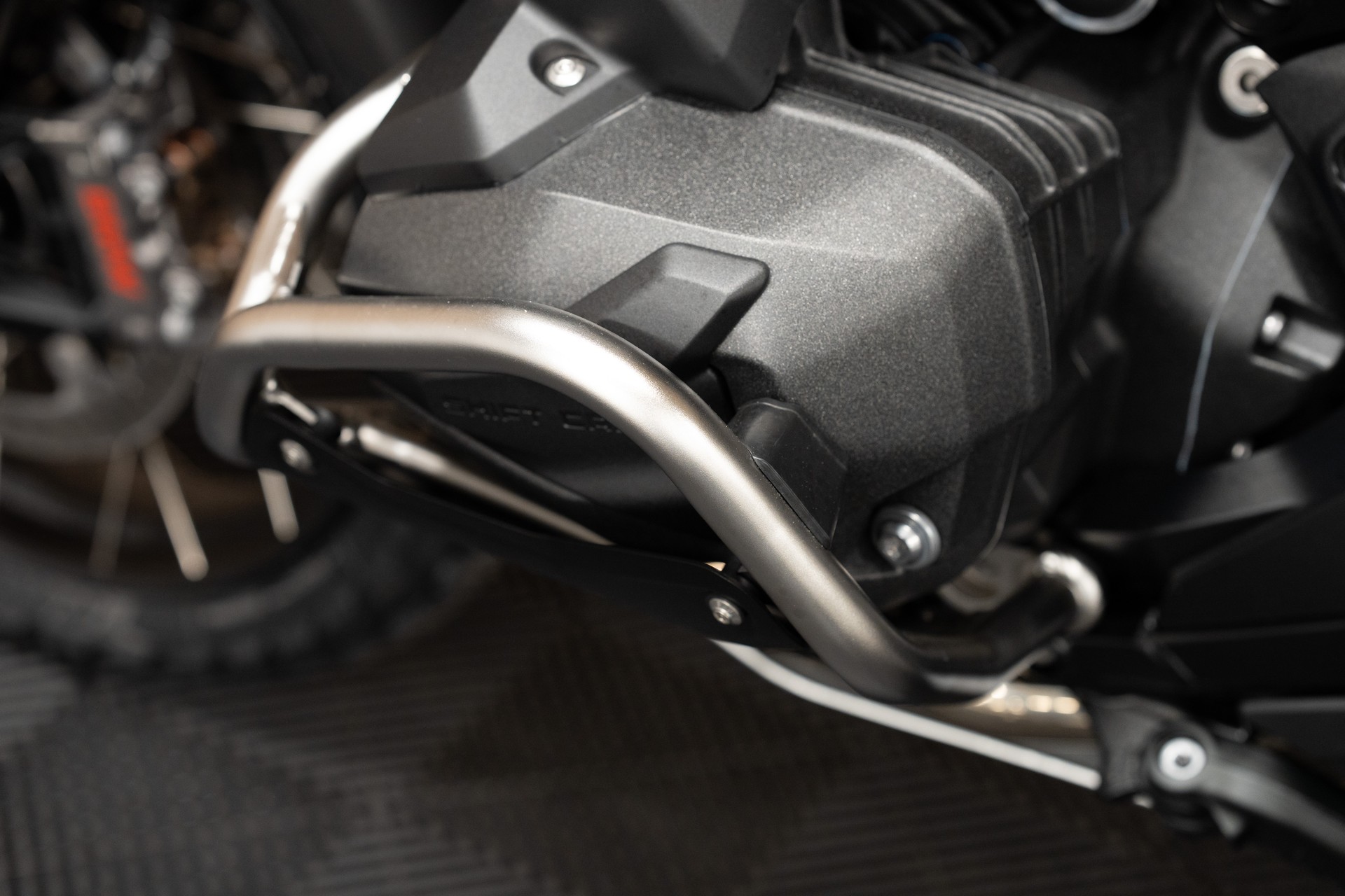 BMW R 1300 GS mit Rally Umbau, SC Project Sportschalldämpfer und 0.9% Leasing 💸🚀-image-4