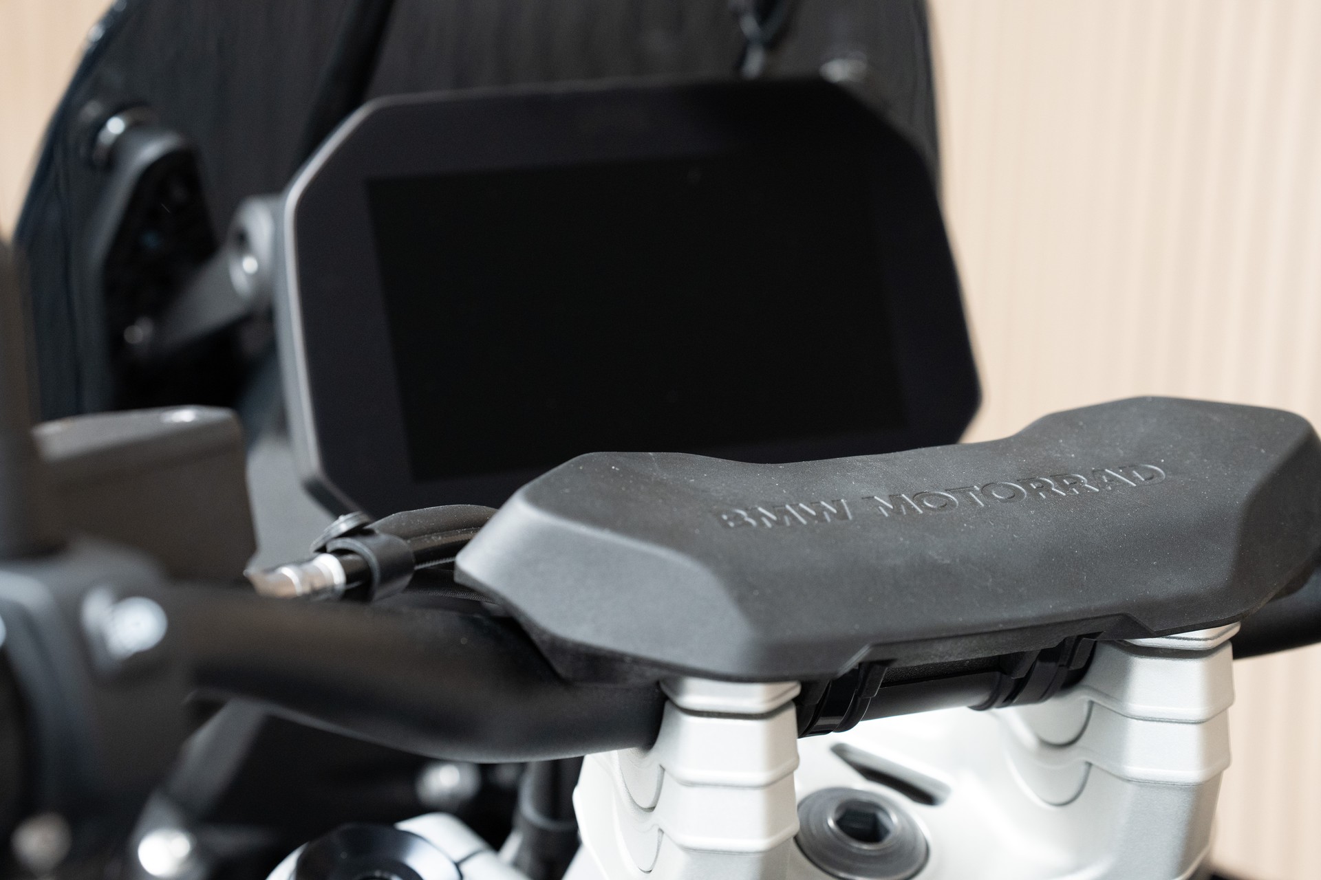 BMW R 1300 GS mit Rally Umbau, SC Project Sportschalldämpfer und 0.9% Leasing 💸🚀-image-5