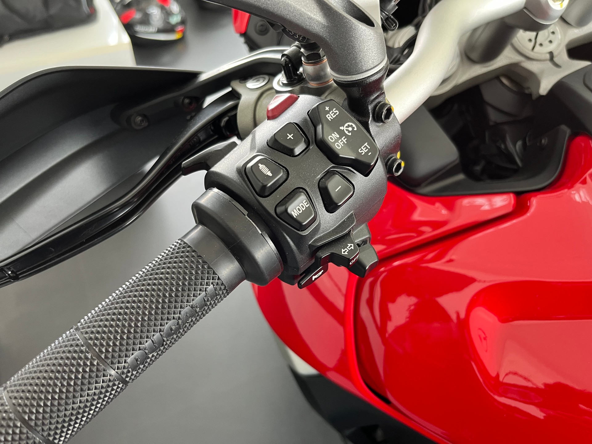 DUCATI Multistrada V4 Rally Radar-image-5