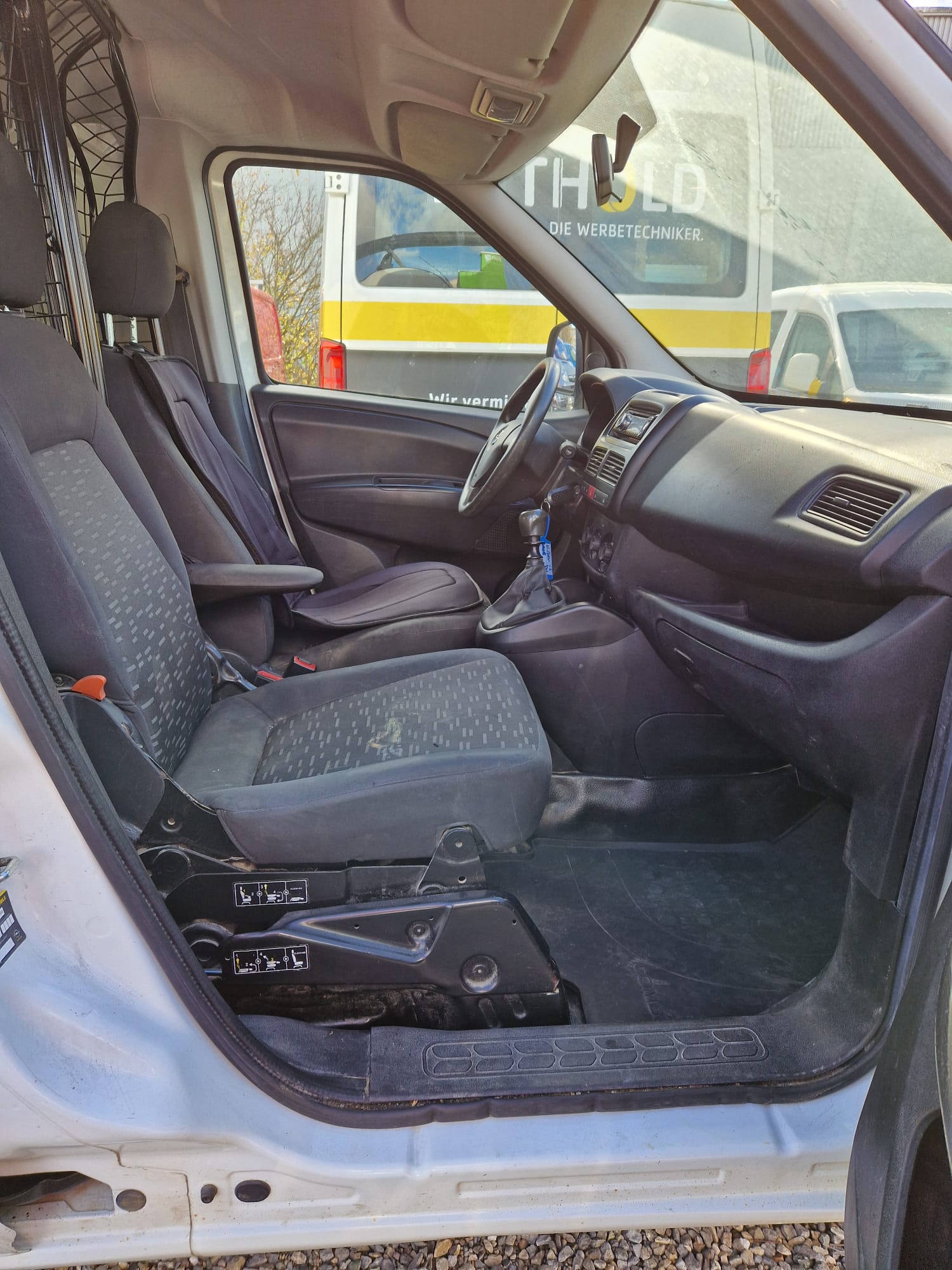 OPEL Combo 1.4i 2.2 L1H1-image-8
