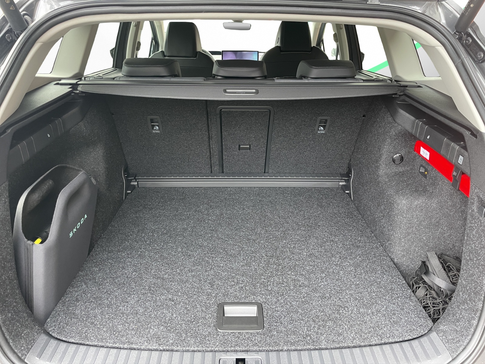 SKODA Enyaq 85-image-14