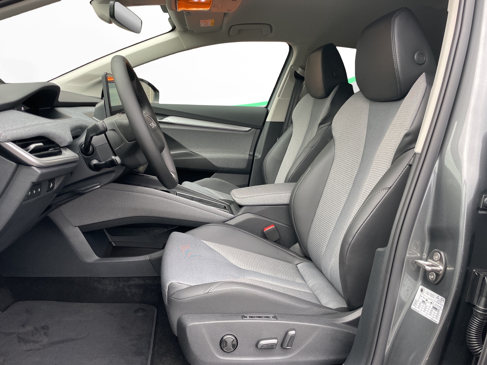 SKODA Enyaq 85-image-6