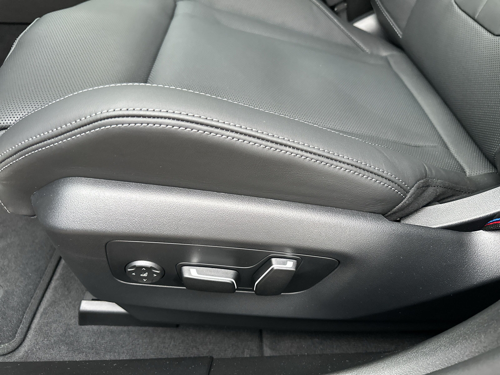 BMW M5 Touring-image-15