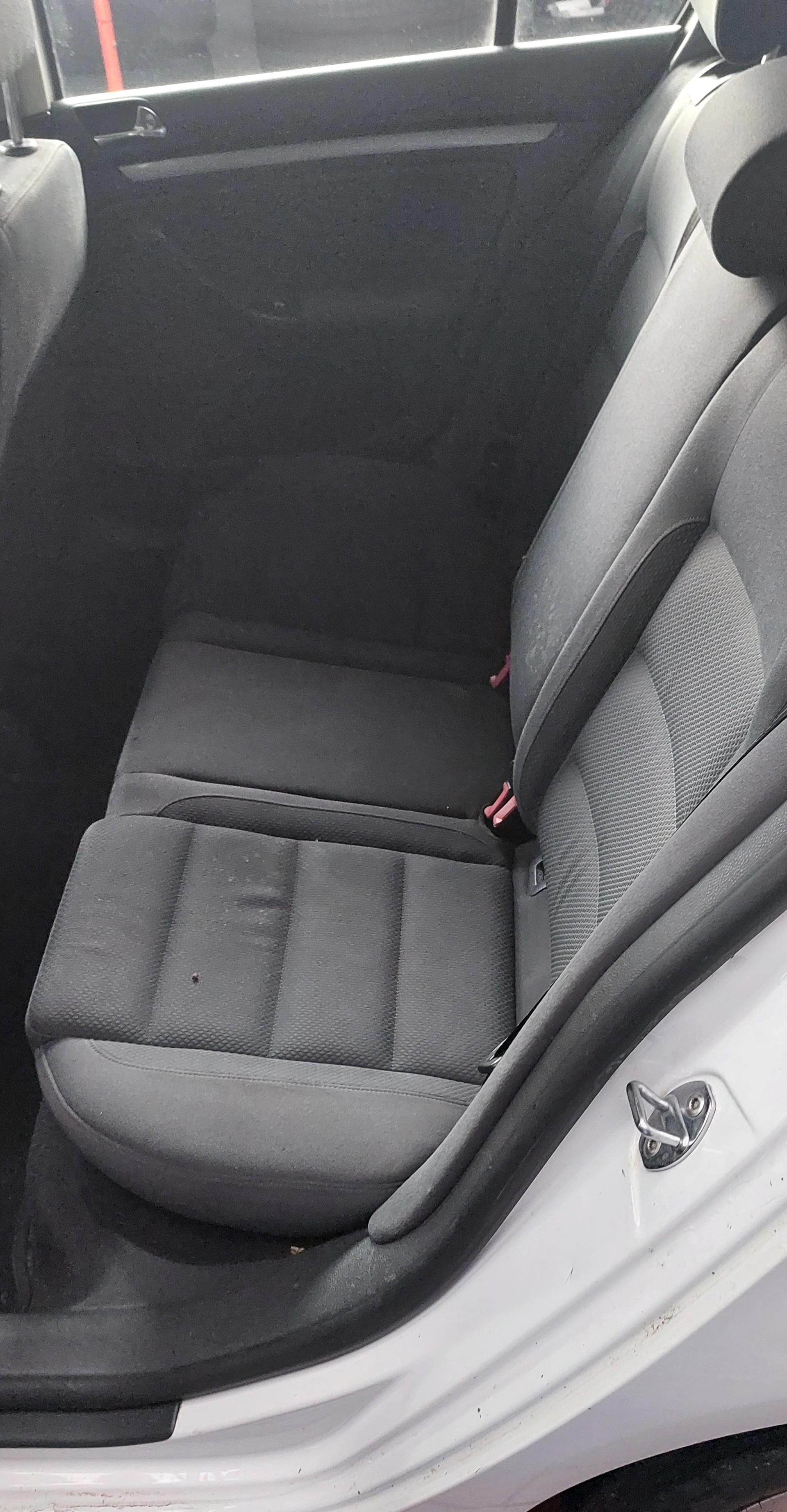 VW Golf 2.0 FSI Comfortline-image-6