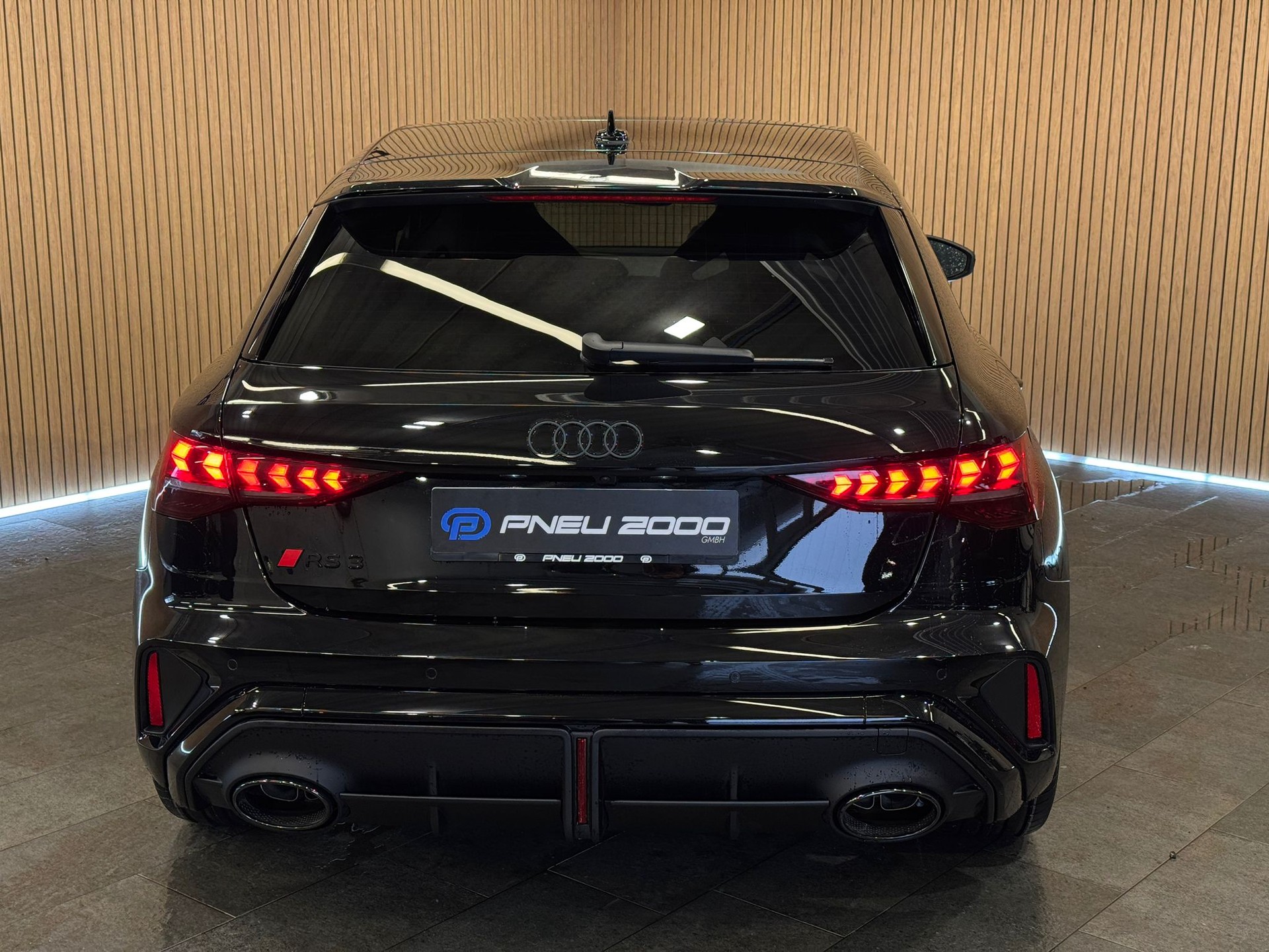 AUDI RS3 Sportback 2.5 TSI quattro S-tronic * 5Jahre/100'000km Garantie*-image-4