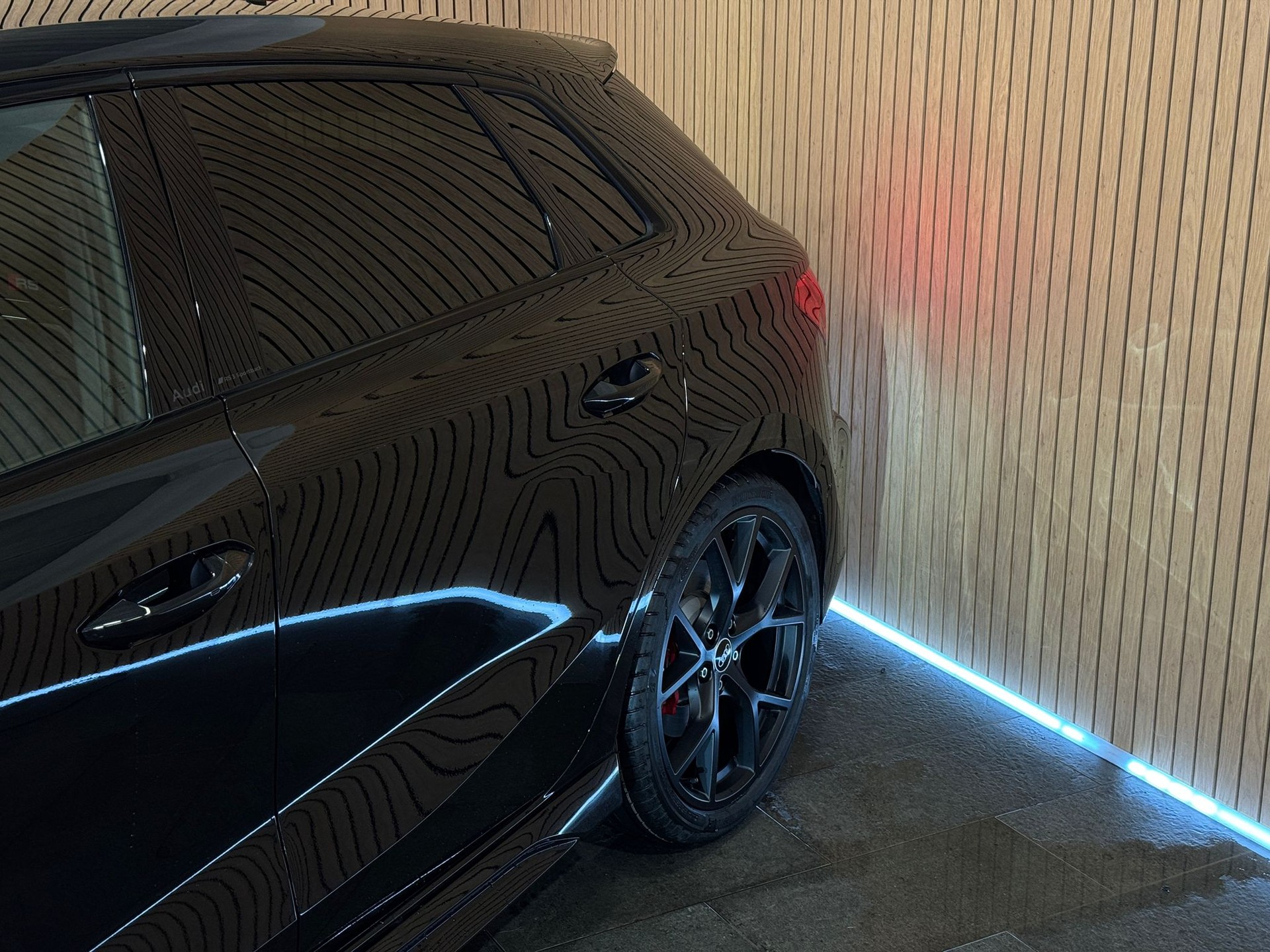 AUDI RS3 Sportback 2.5 TSI quattro S-tronic * 5Jahre/100'000km Garantie*-showroom-element-2
