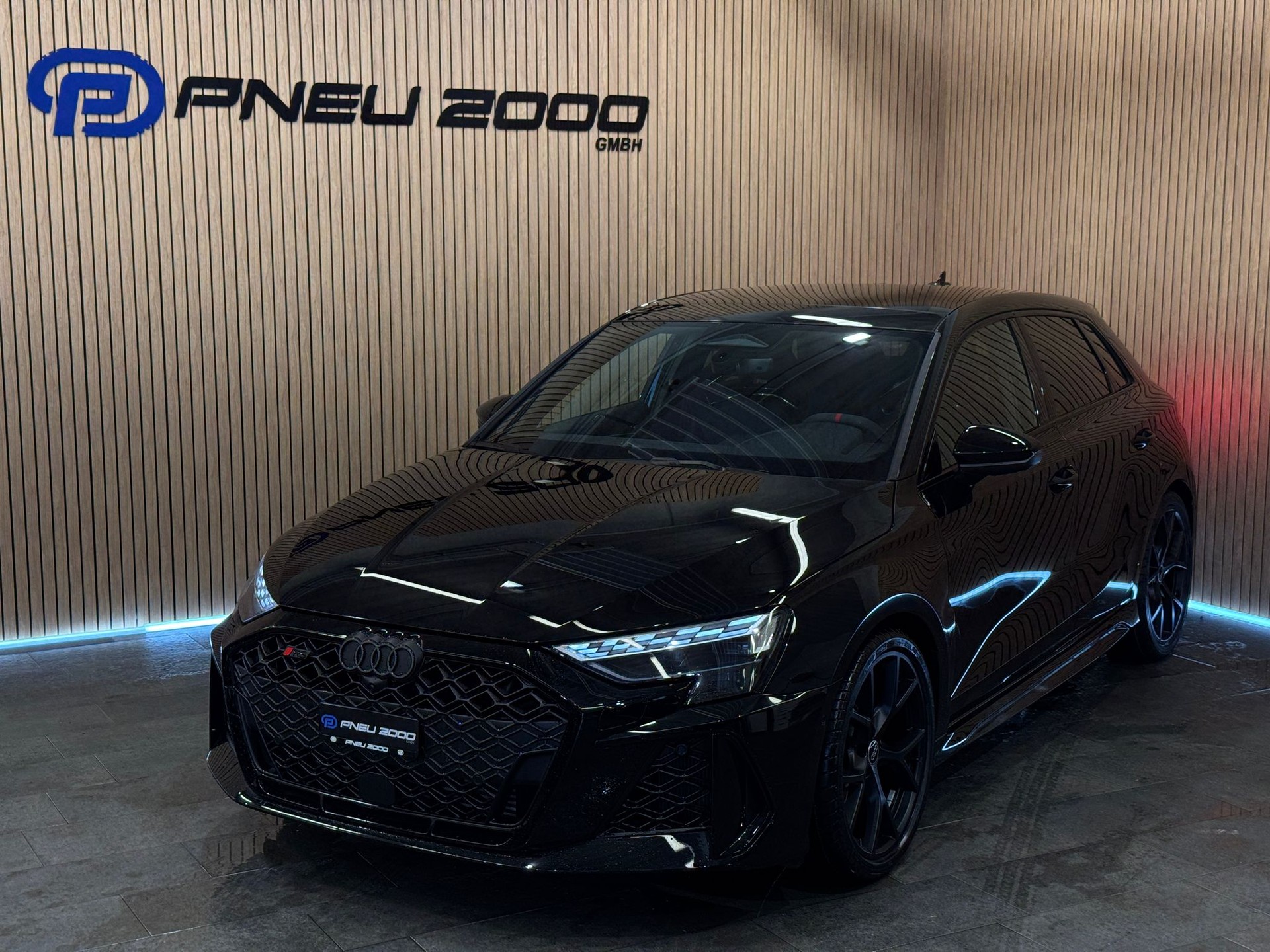 AUDI RS3 Sportback 2.5 TSI quattro S-tronic * 5Jahre/100'000km Garantie*