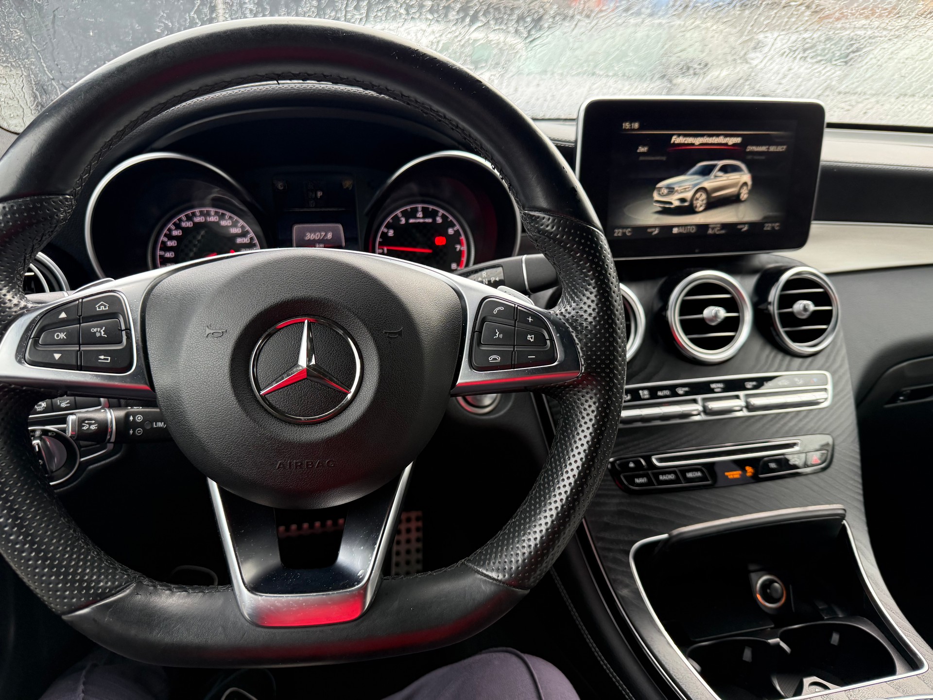 MERCEDES-BENZ GLC 43 AMG 4Matic 9G-Tronic-image-6