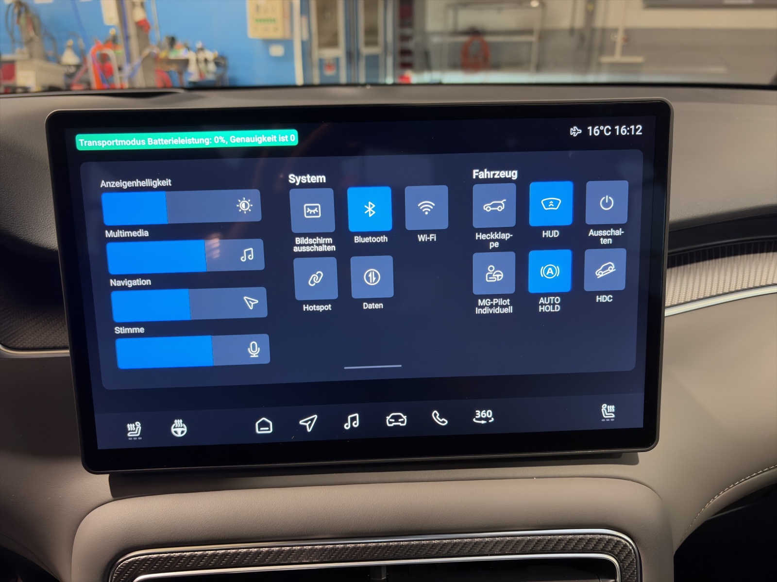 MG S6 EV 77 kWh Luxury 4WD-image-9