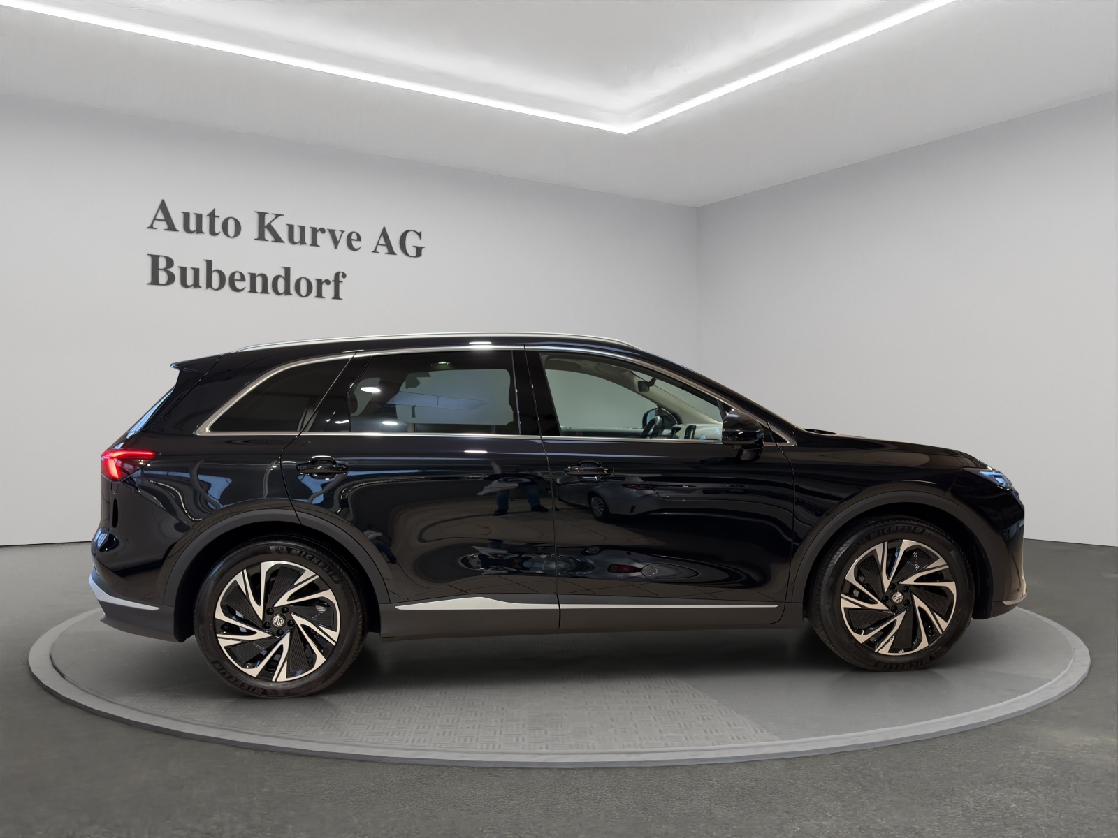 MG S6 EV 77 kWh Luxury 4WD-showroom-element-1