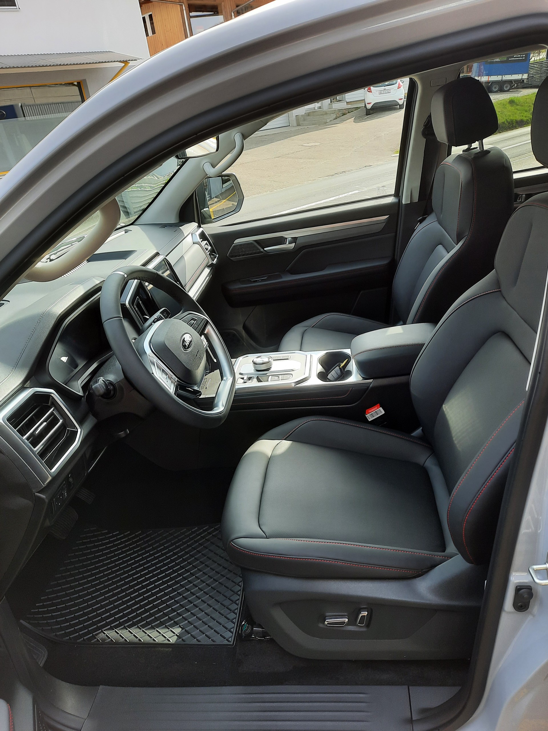 JAC T9EV 4x4-image-7