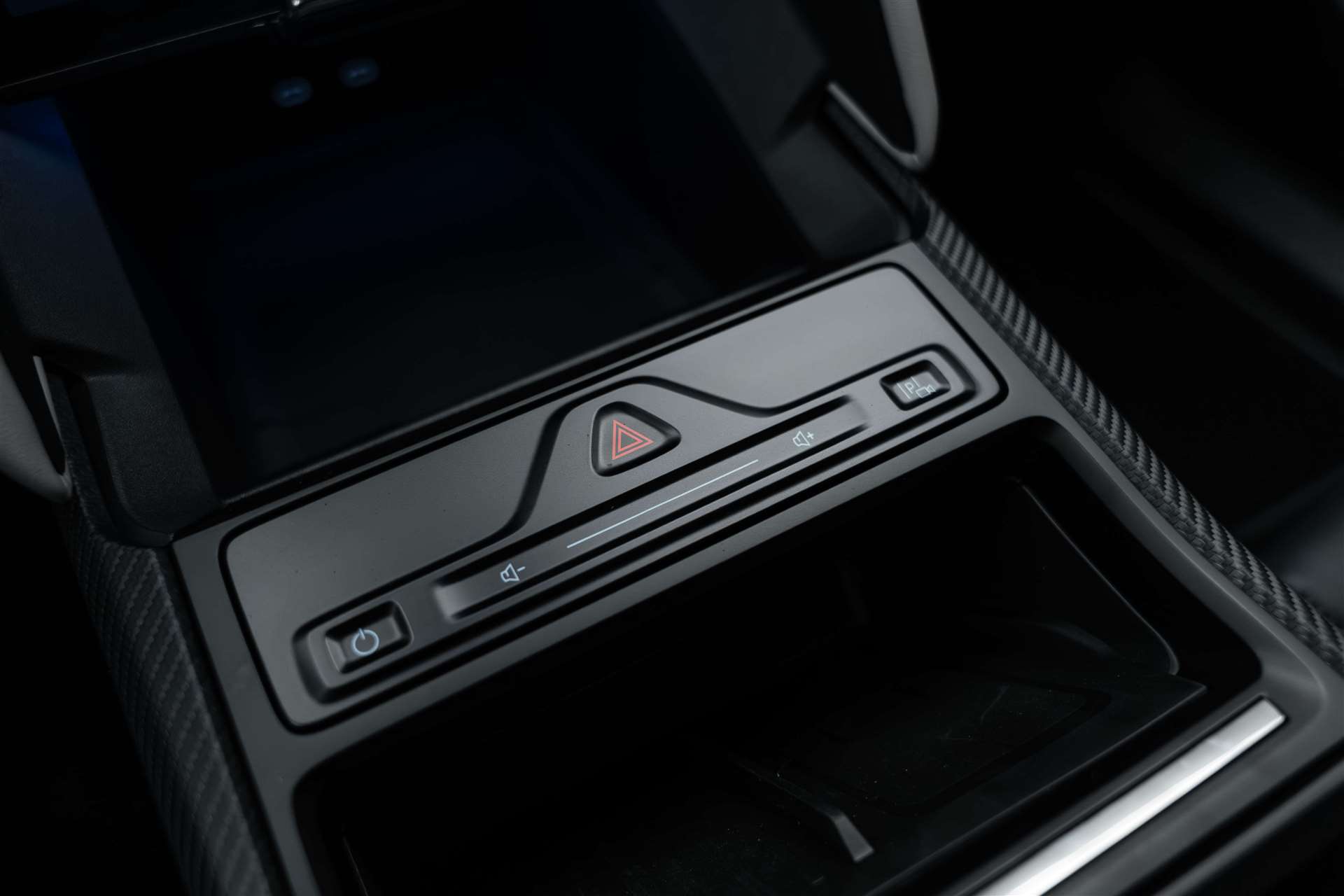 FORD Capri Elektro 79kWh 340PS Dual Extended Range Premium AWD-image-31
