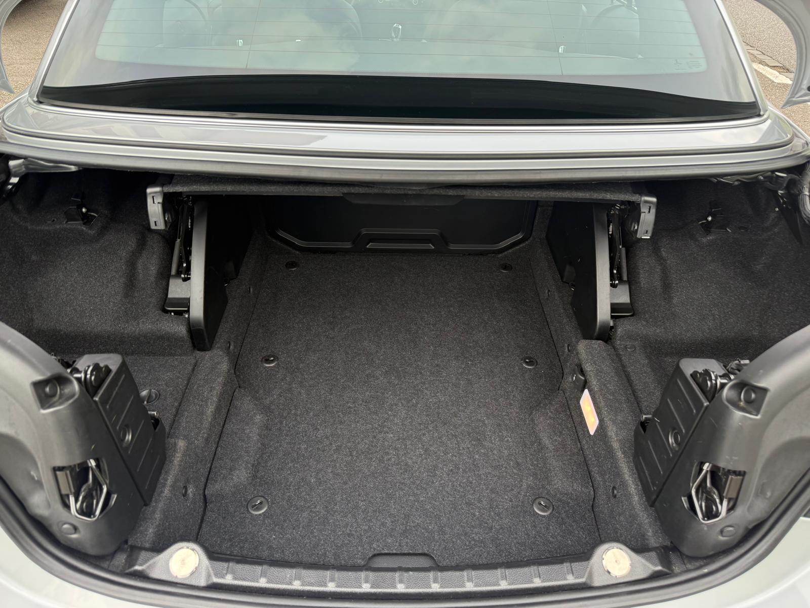 BMW 428i Cabriolet xDrive Steptronic-image-27