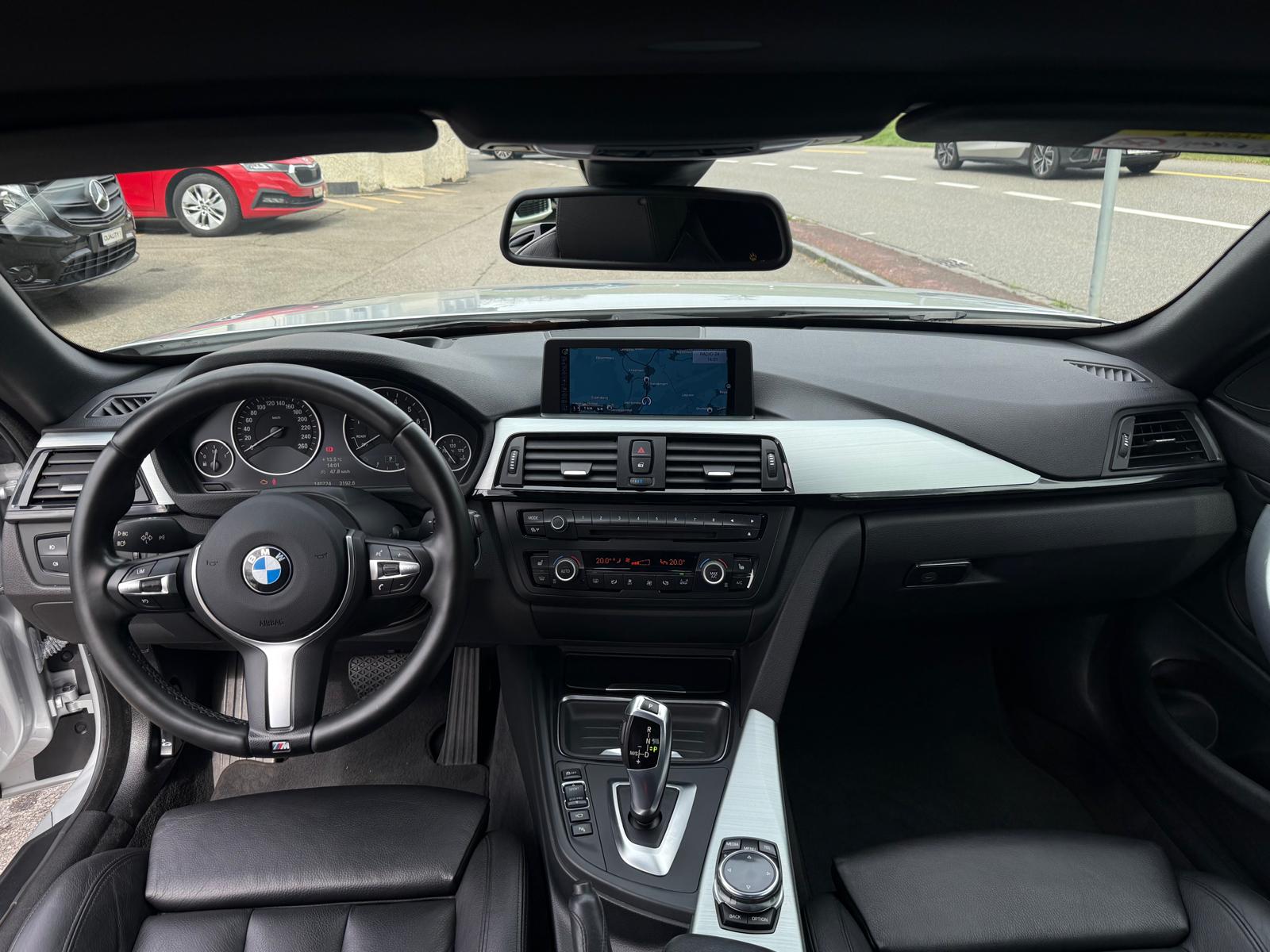 BMW 428i Cabriolet xDrive Steptronic-image-19