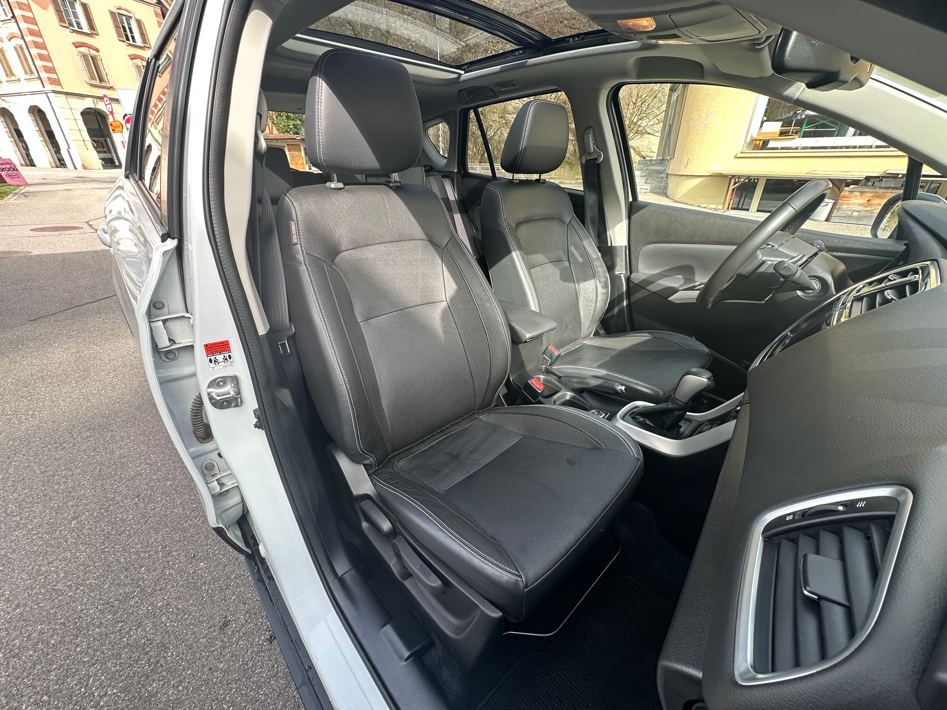 SUZUKI SX4 S-Cross 1.4T 16V Compact+ Hybrid 4WD Automatic-image-11