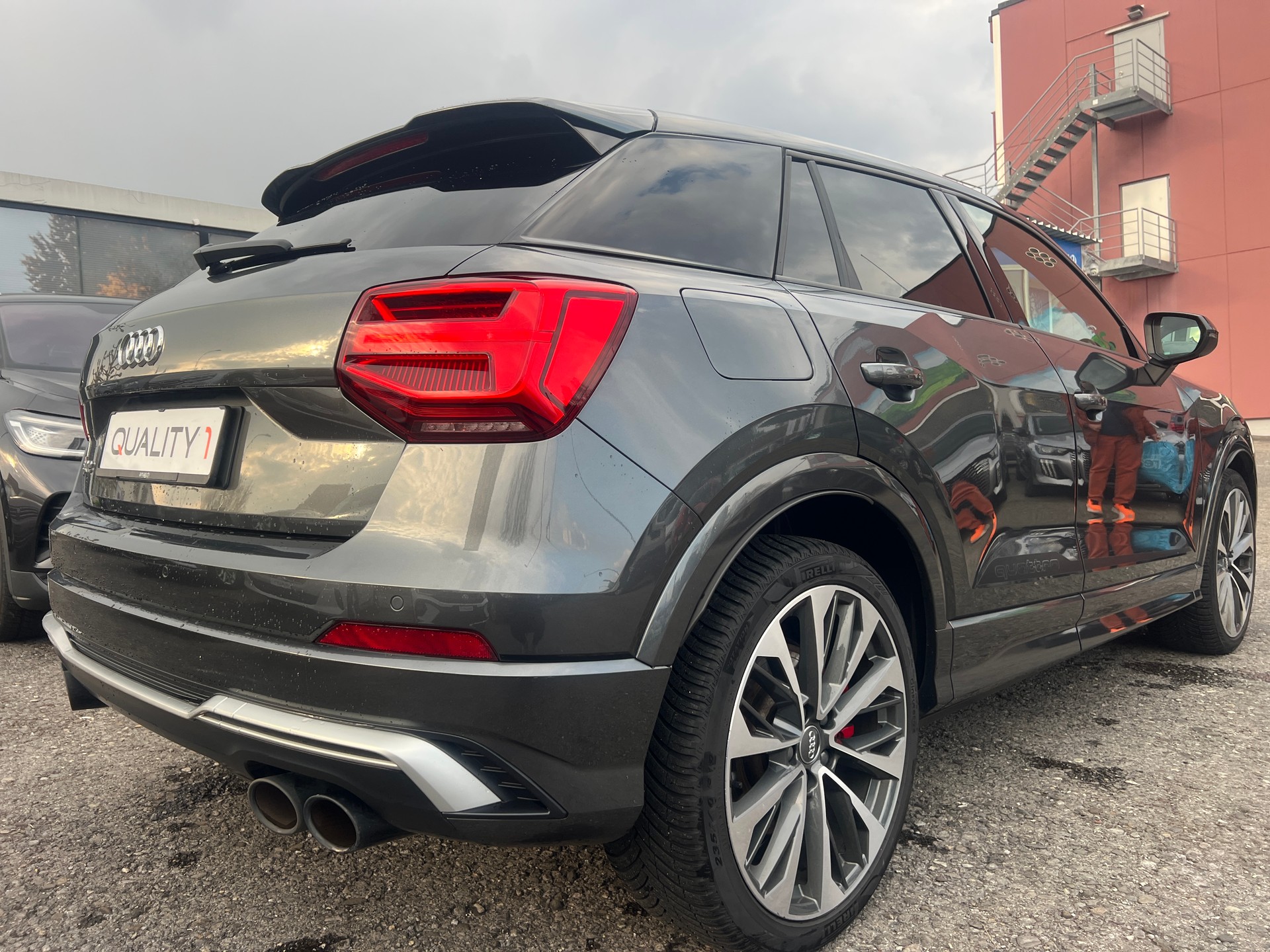 AUDI SQ2 TFSI quattro S-tronic-image-4