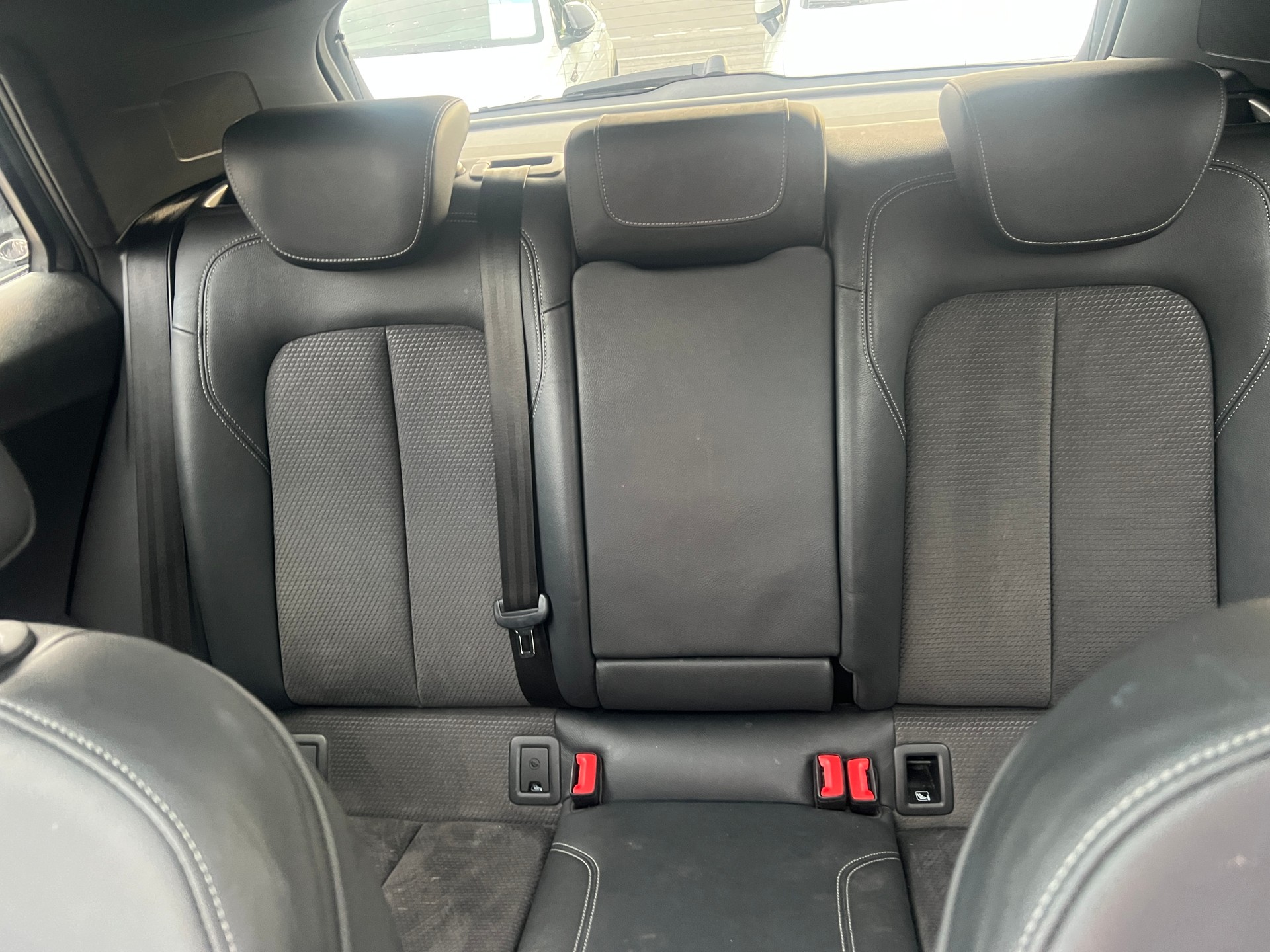 AUDI SQ2 TFSI quattro S-tronic-image-15