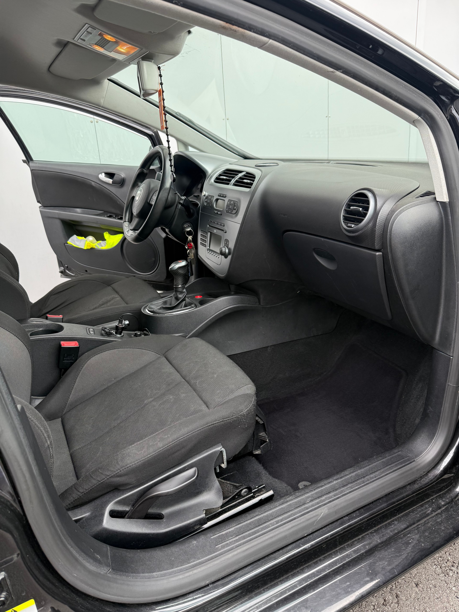 SEAT Leon 2.0 TDI FR-image-11