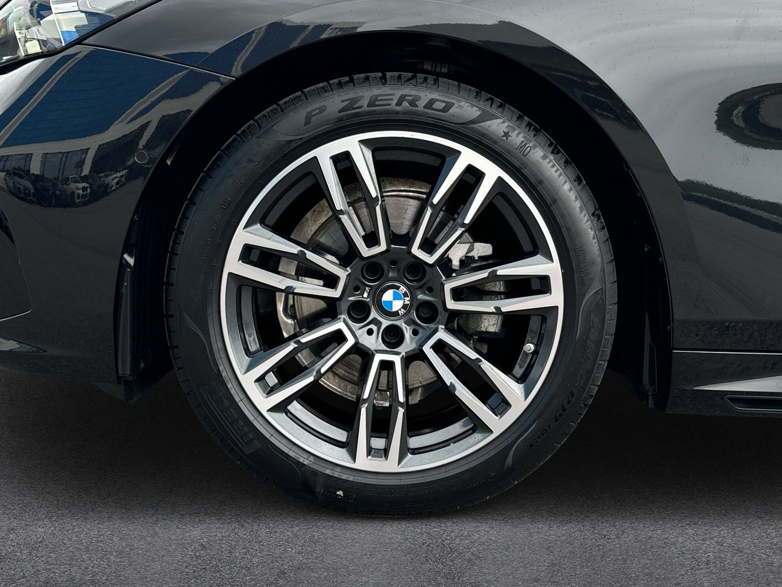 BMW 520d xDrive 48V Touring M Sport Steptronic-image-8