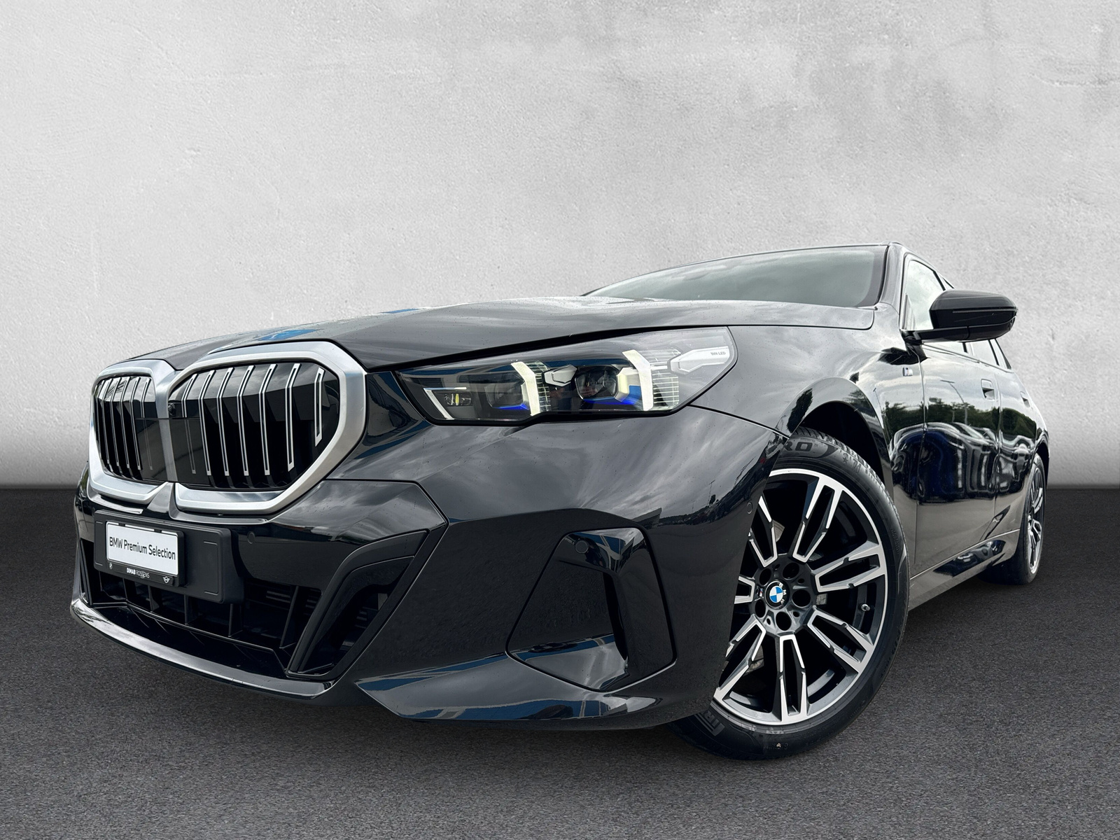 BMW 520d xDrive 48V Touring M Sport Steptronic-image-7