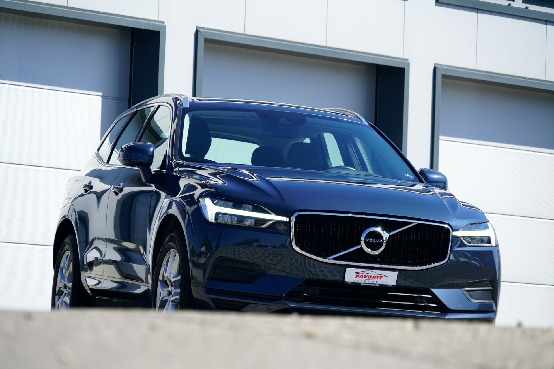 VOLVO XC60 D4 AWD Momentum Geartronic (CH)-image-8