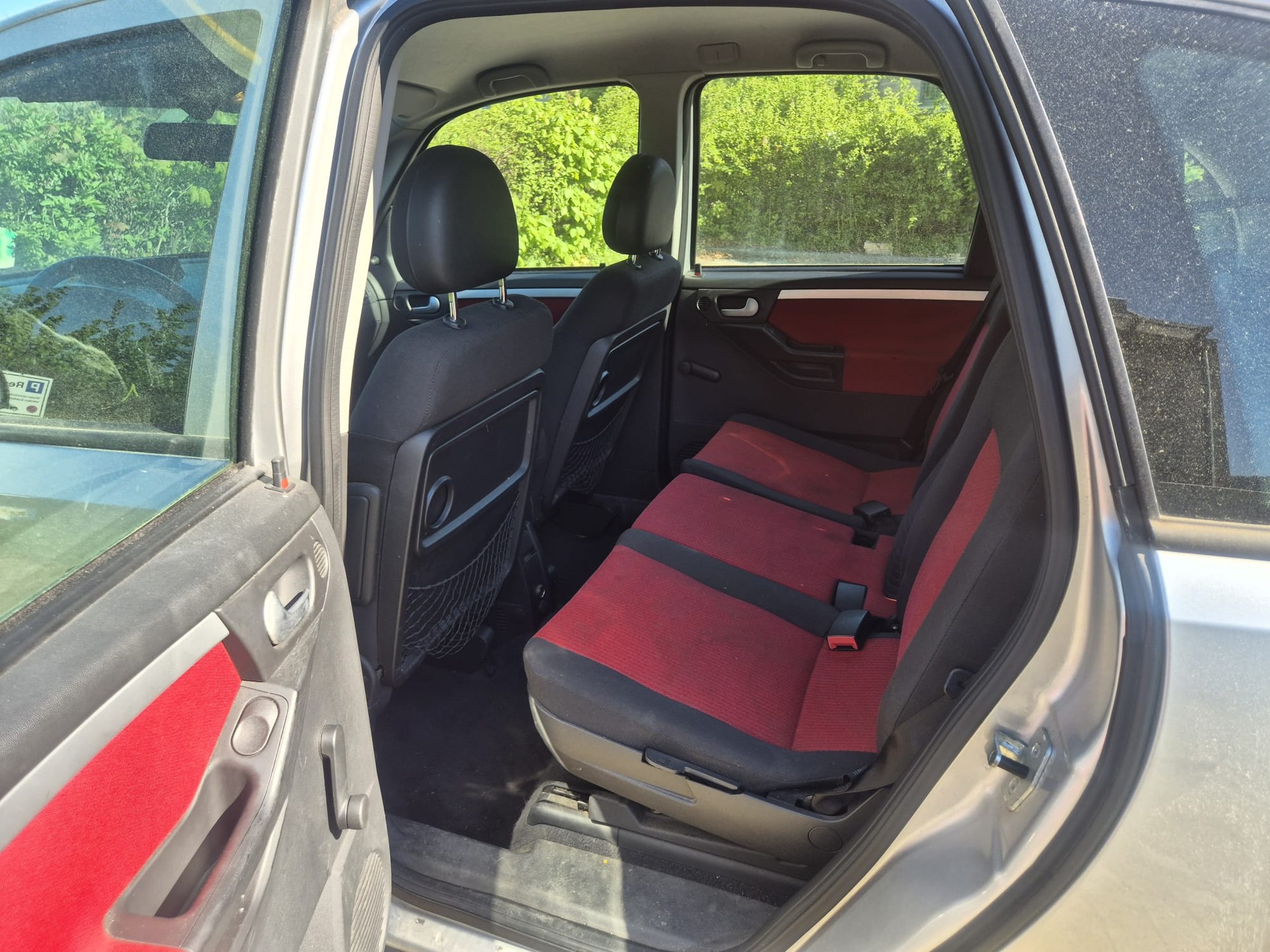 OPEL Meriva 1.6i 16V Essentia-image-9