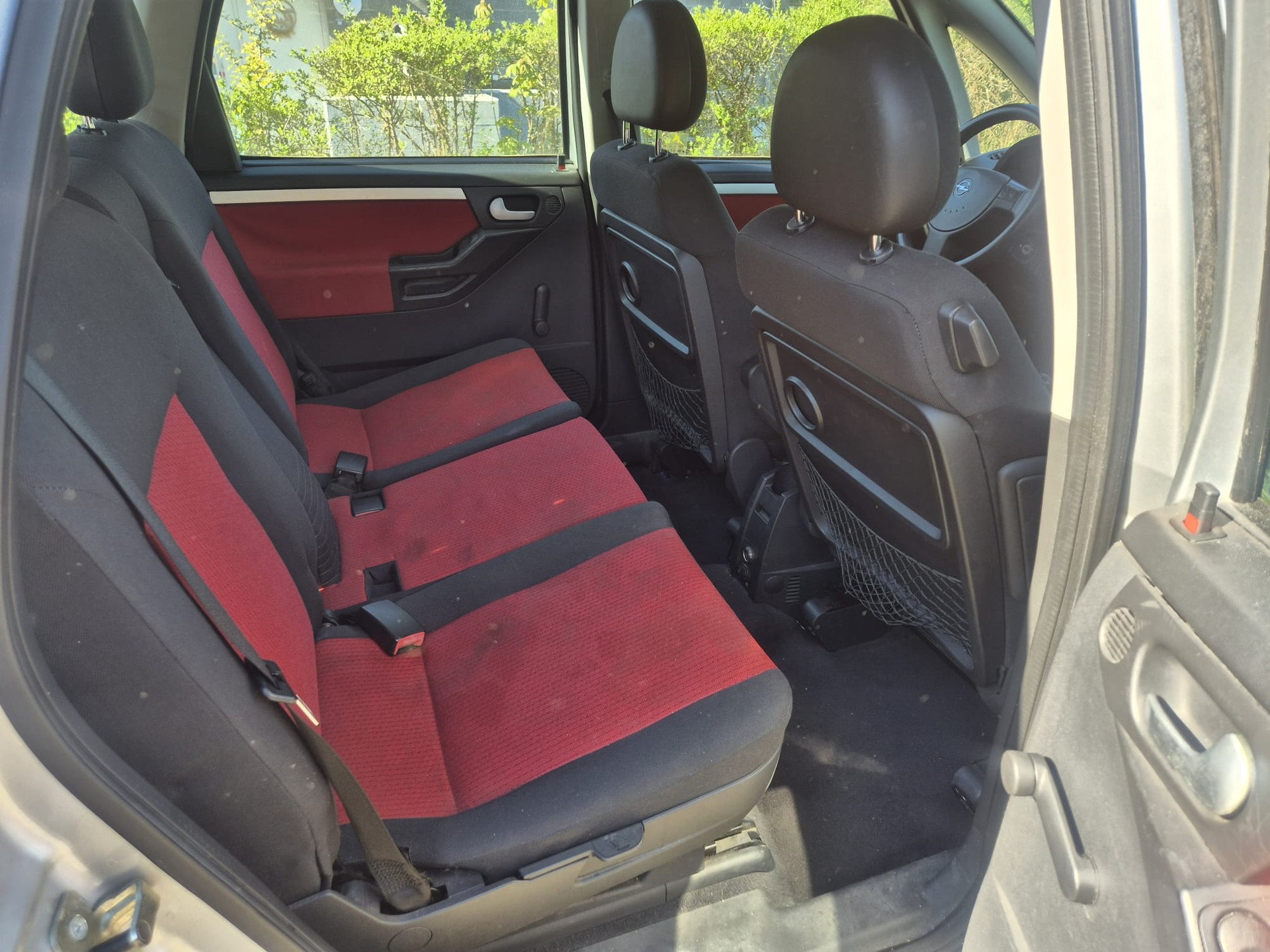 OPEL Meriva 1.6i 16V Essentia-image-8