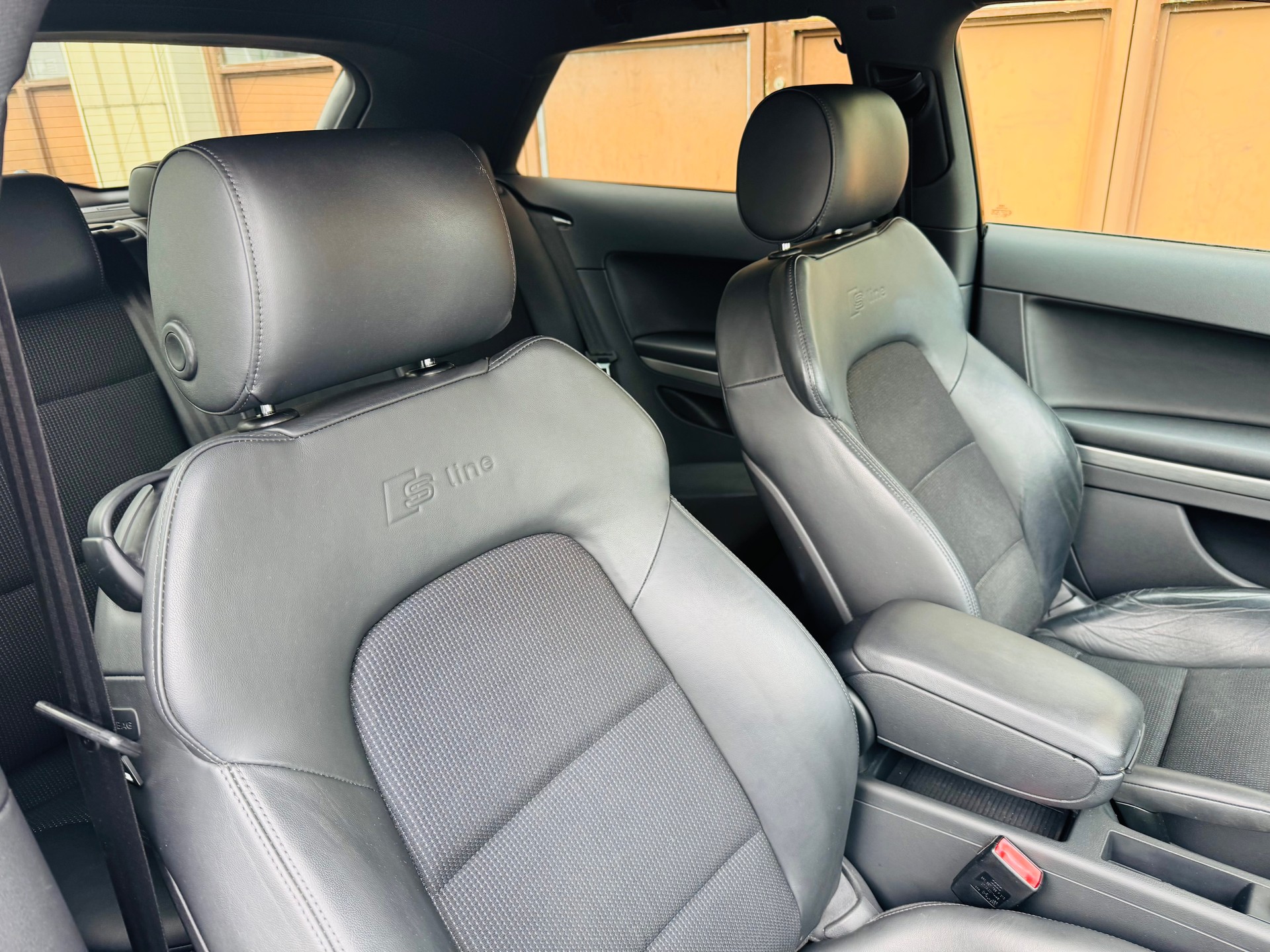 AUDI A3 1.8 TFSI S-line FRISCH MFK-image-3