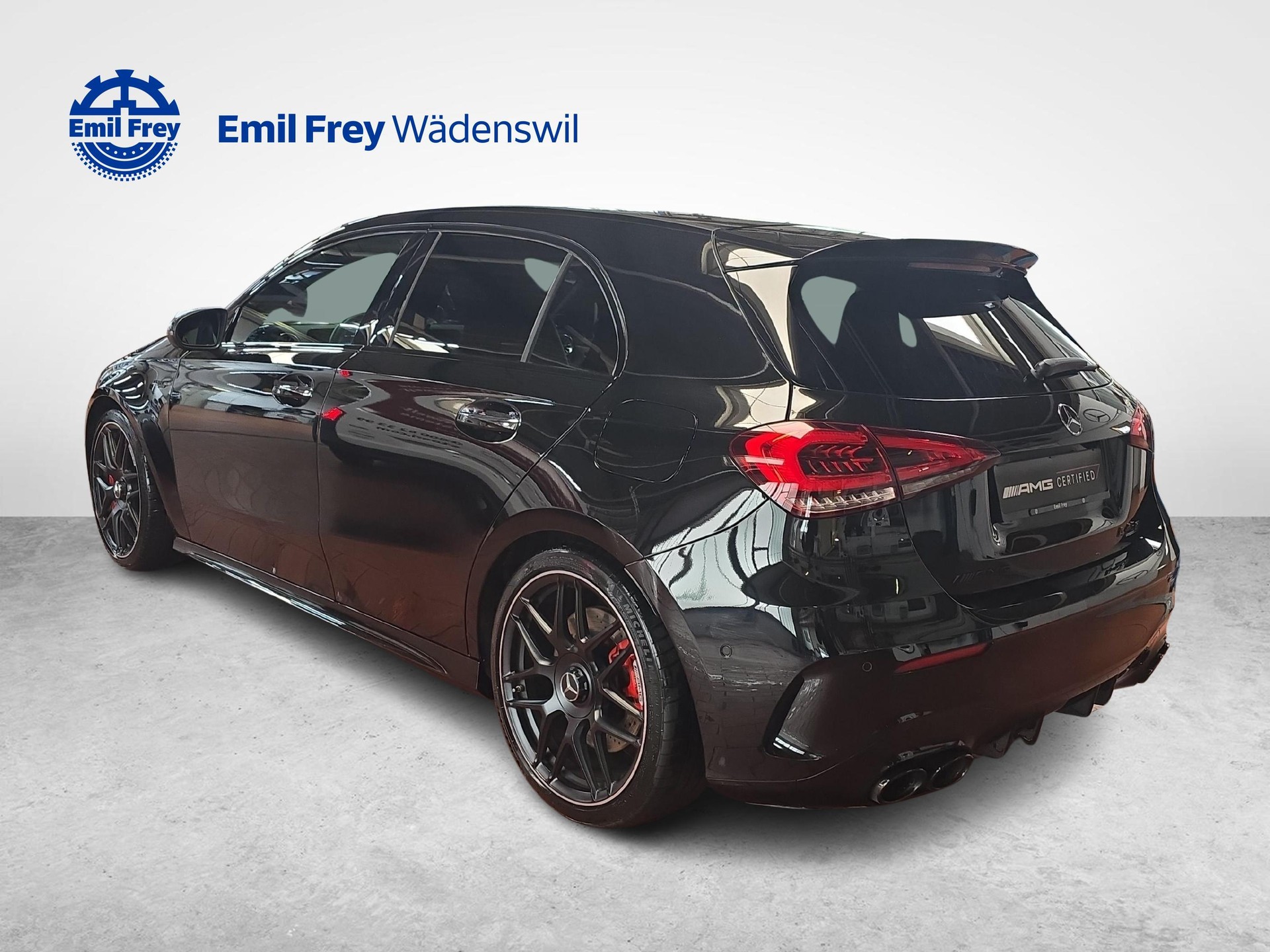 MERCEDES-BENZ A 45 S AMG 4MATIC+-showroom-element-2
