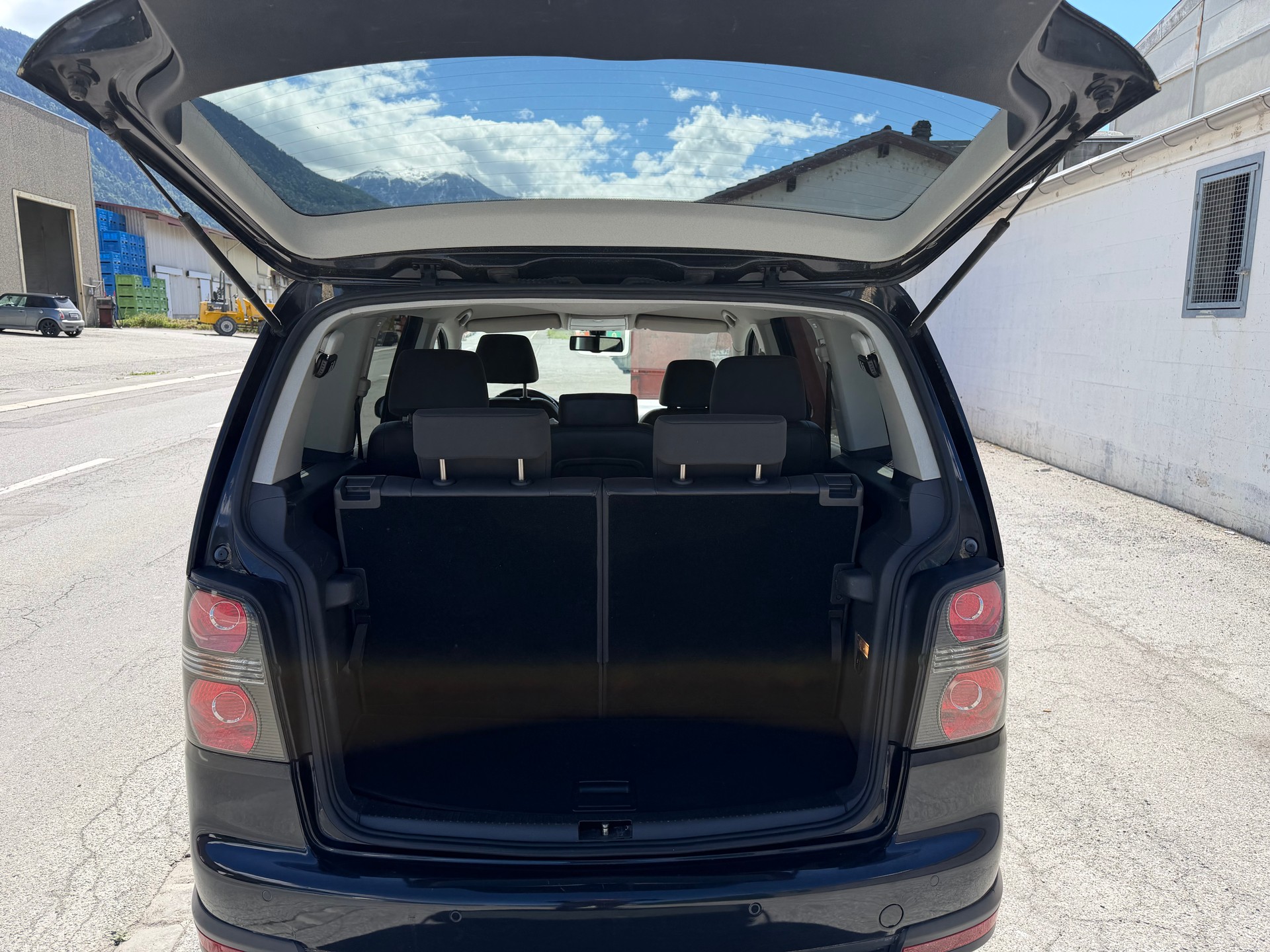VW CrossTouran 1.4 TSI DSG-image-9