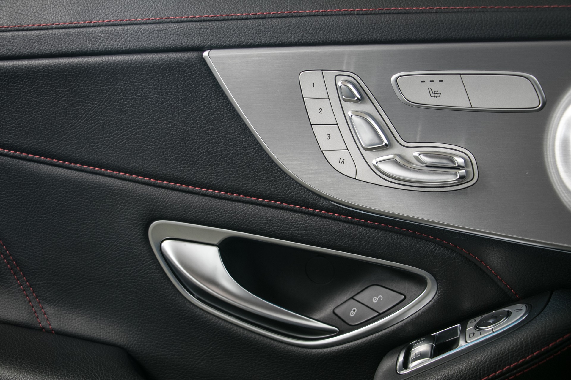 MERCEDES-BENZ C 43 AMG 4Matic 9G-tronic-image-6