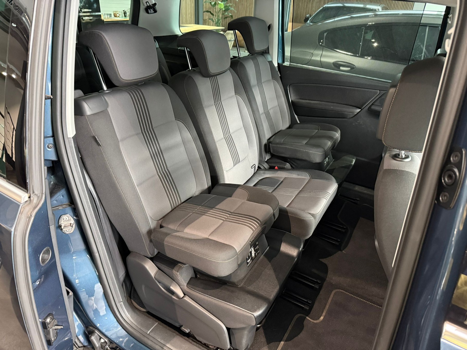 VW Sharan 2.0 TDI BMT Comfortline 4Motion DSG-image-12