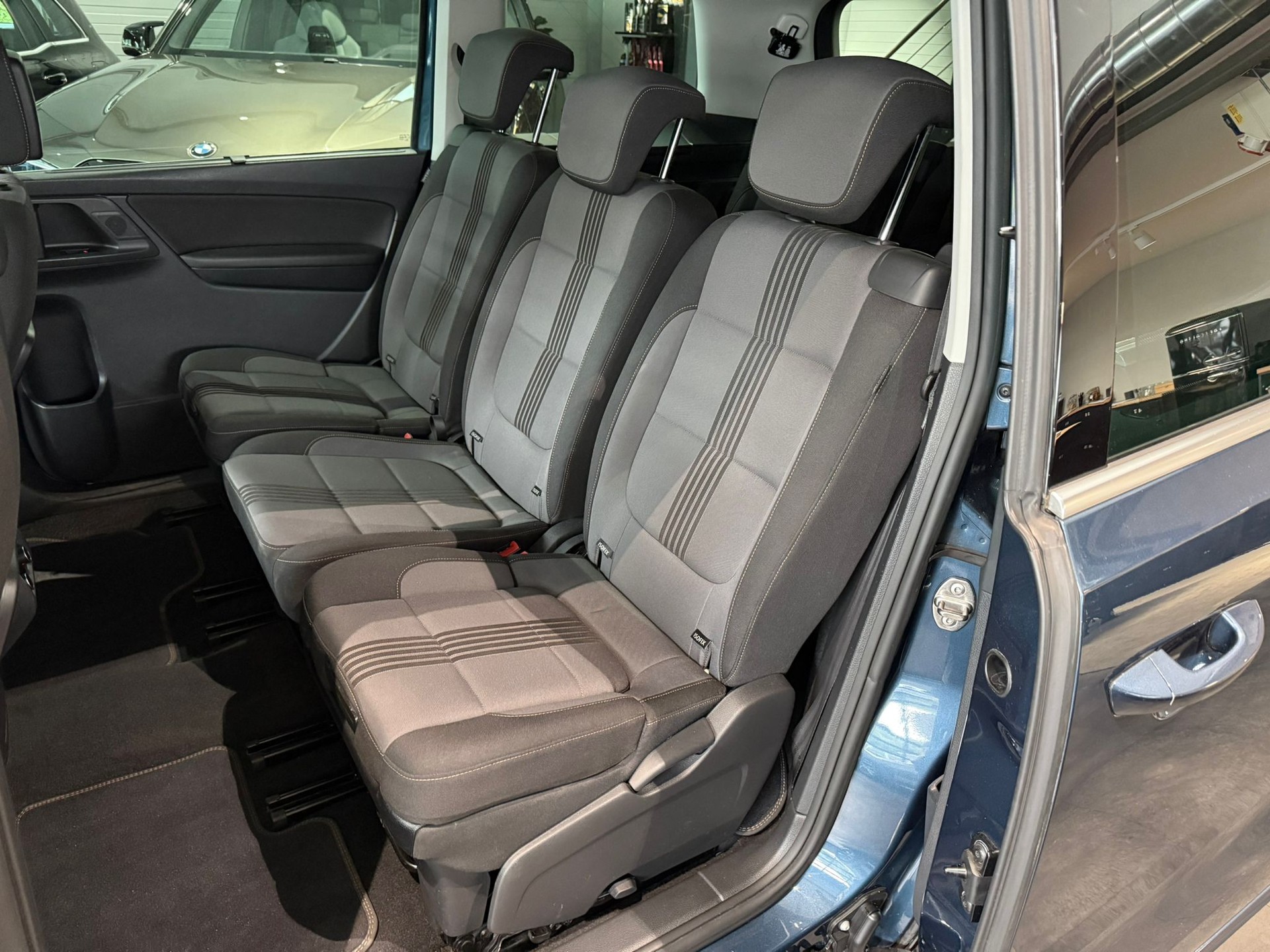 VW Sharan 2.0 TDI BMT Comfortline 4Motion DSG-image-9