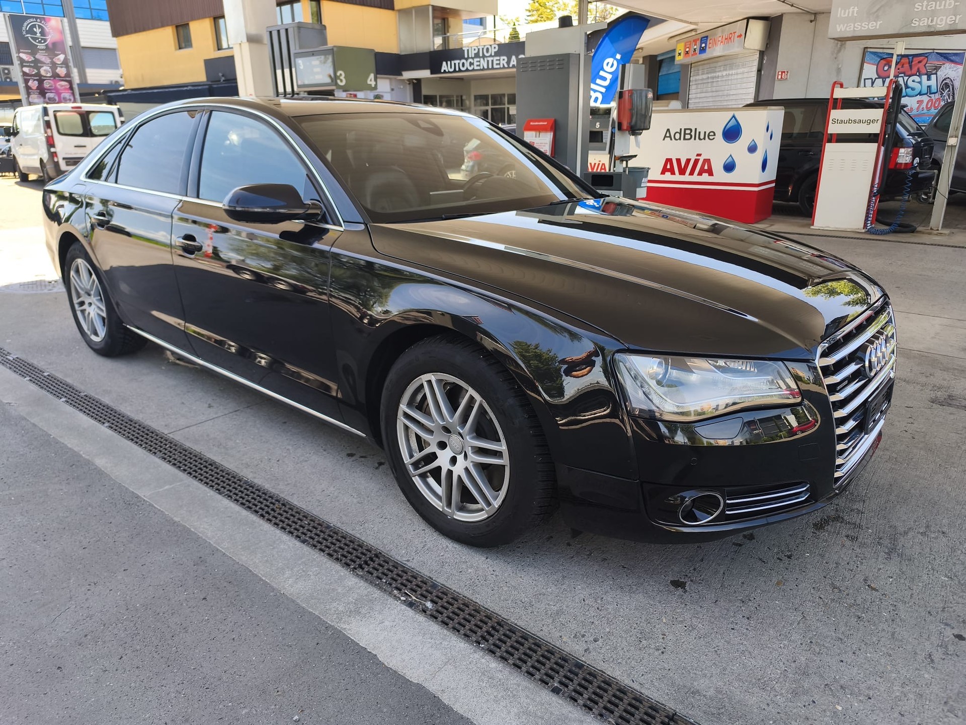 AUDI A8 4.2 FSI quattro tiptronic