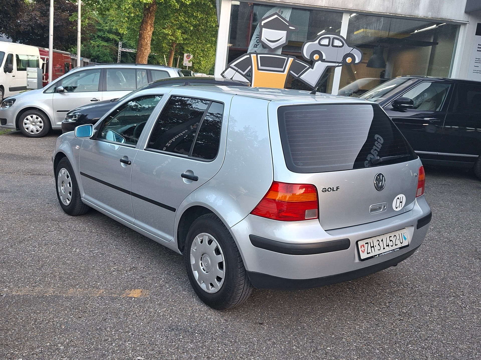 VW Golf 1.6 Comfortline Generation Automatic-image-4