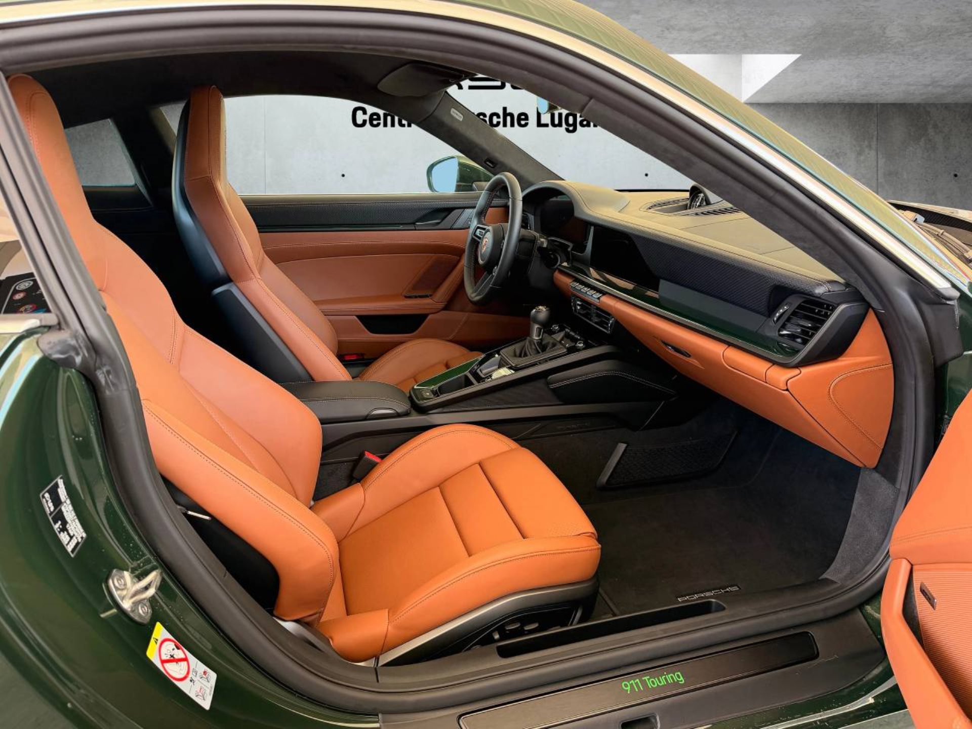 PORSCHE 911 GT3 con pacchetto Touring-image-13