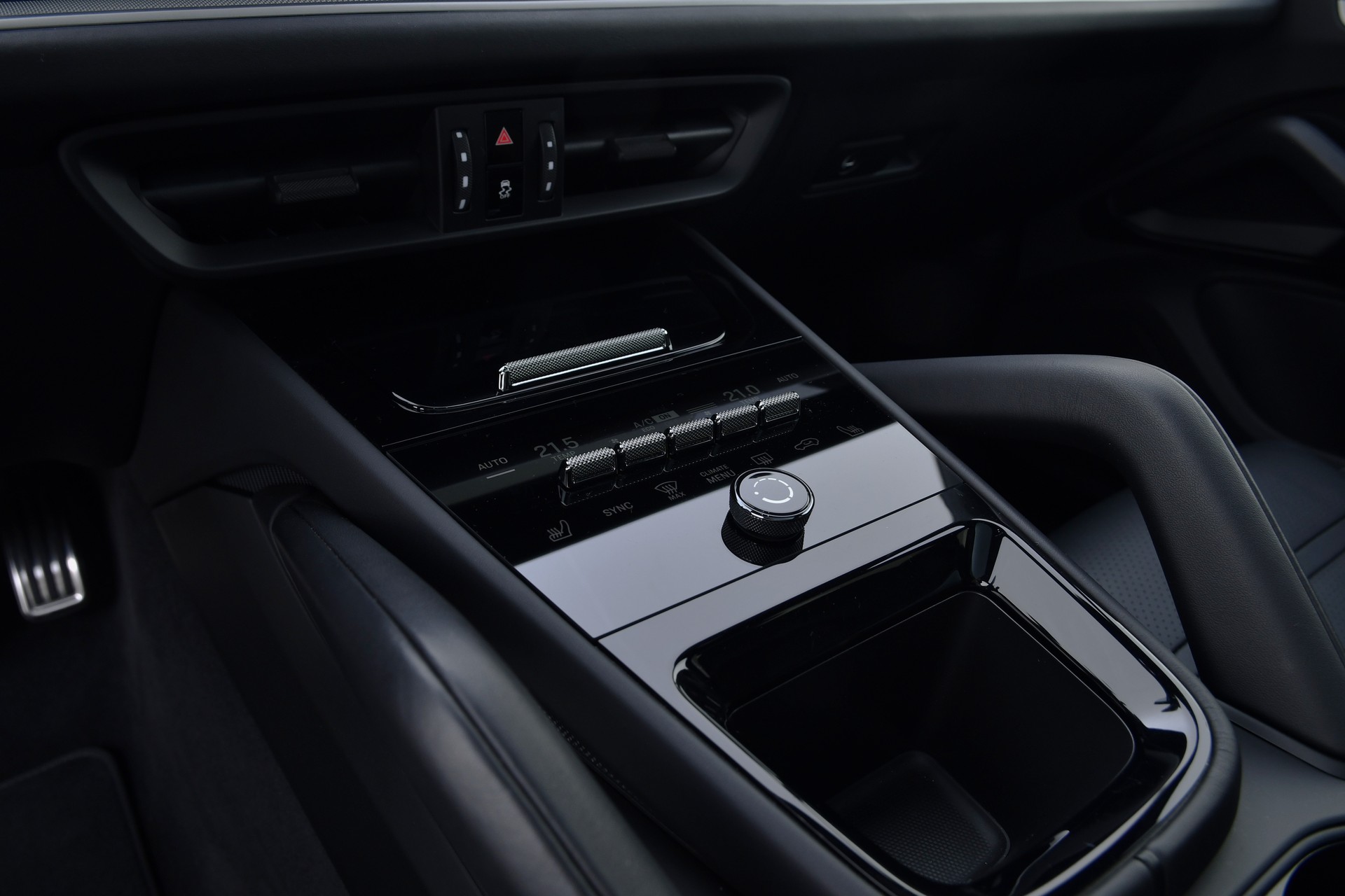 PORSCHE Cayenne S Coupé E-Hybrid Tiptronic-image-15