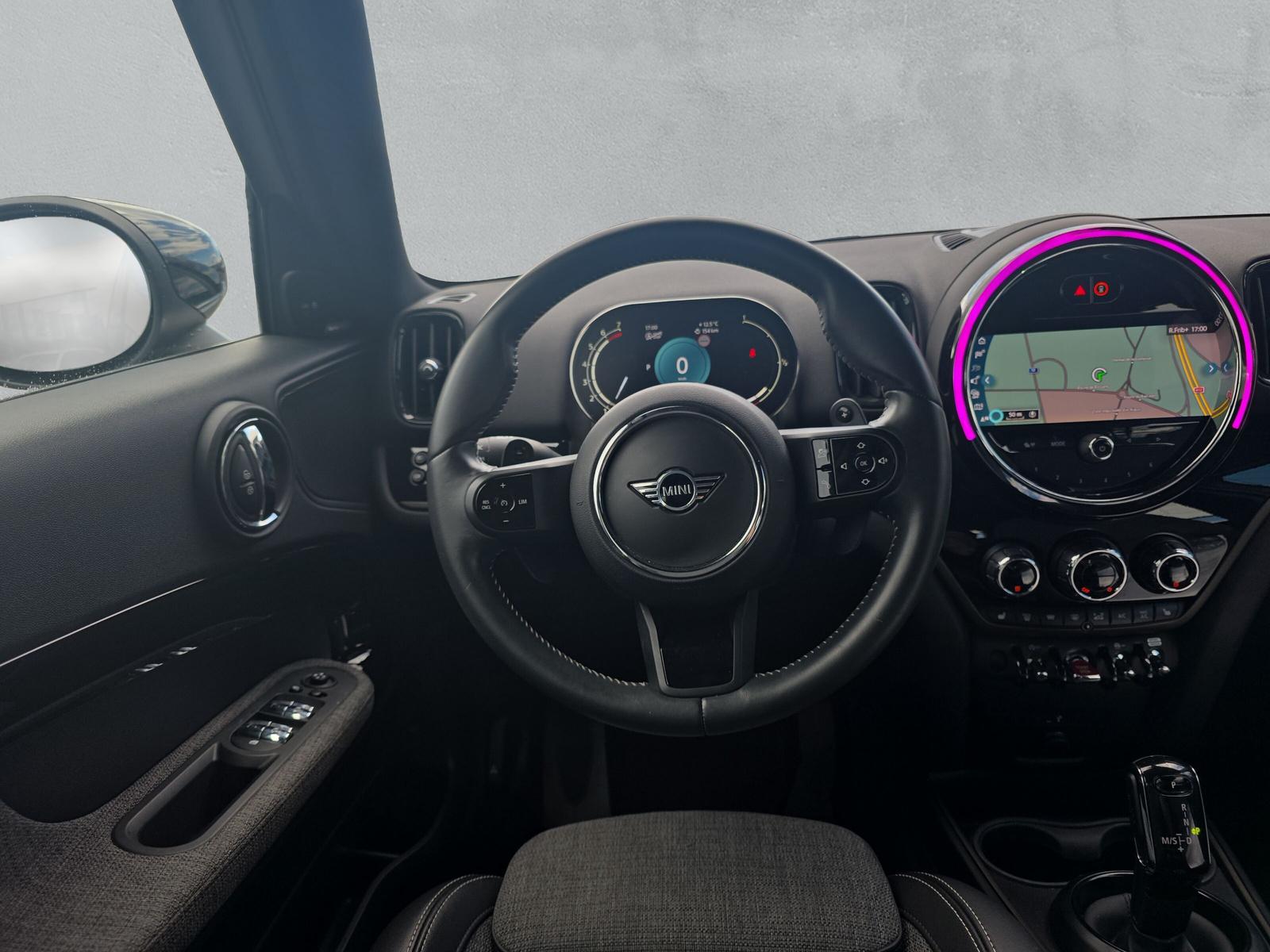 MINI Countryman S ALL4 F60 2.0i (CH)-image-15