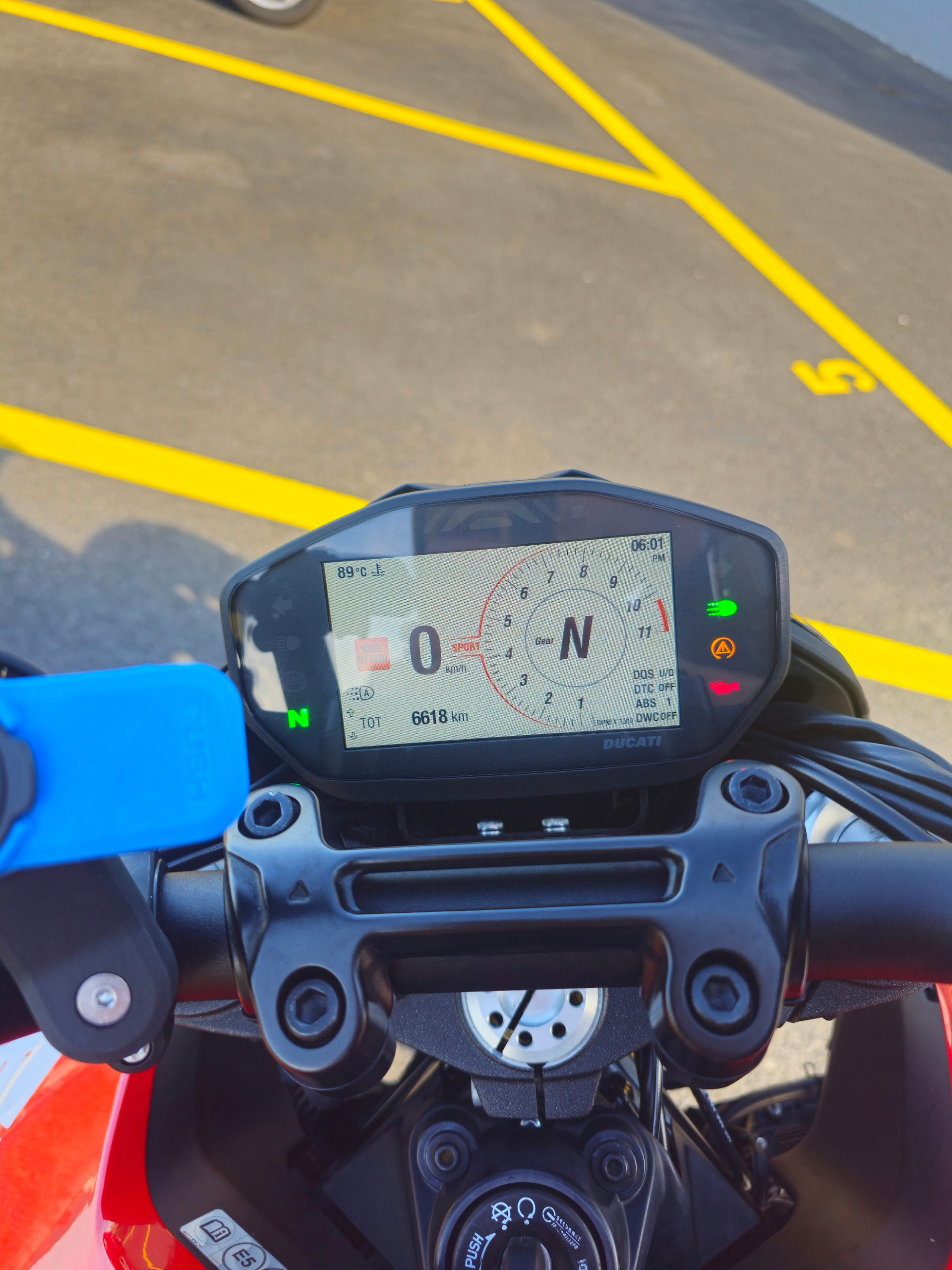 DUCATI Hypermotard 950-image-3