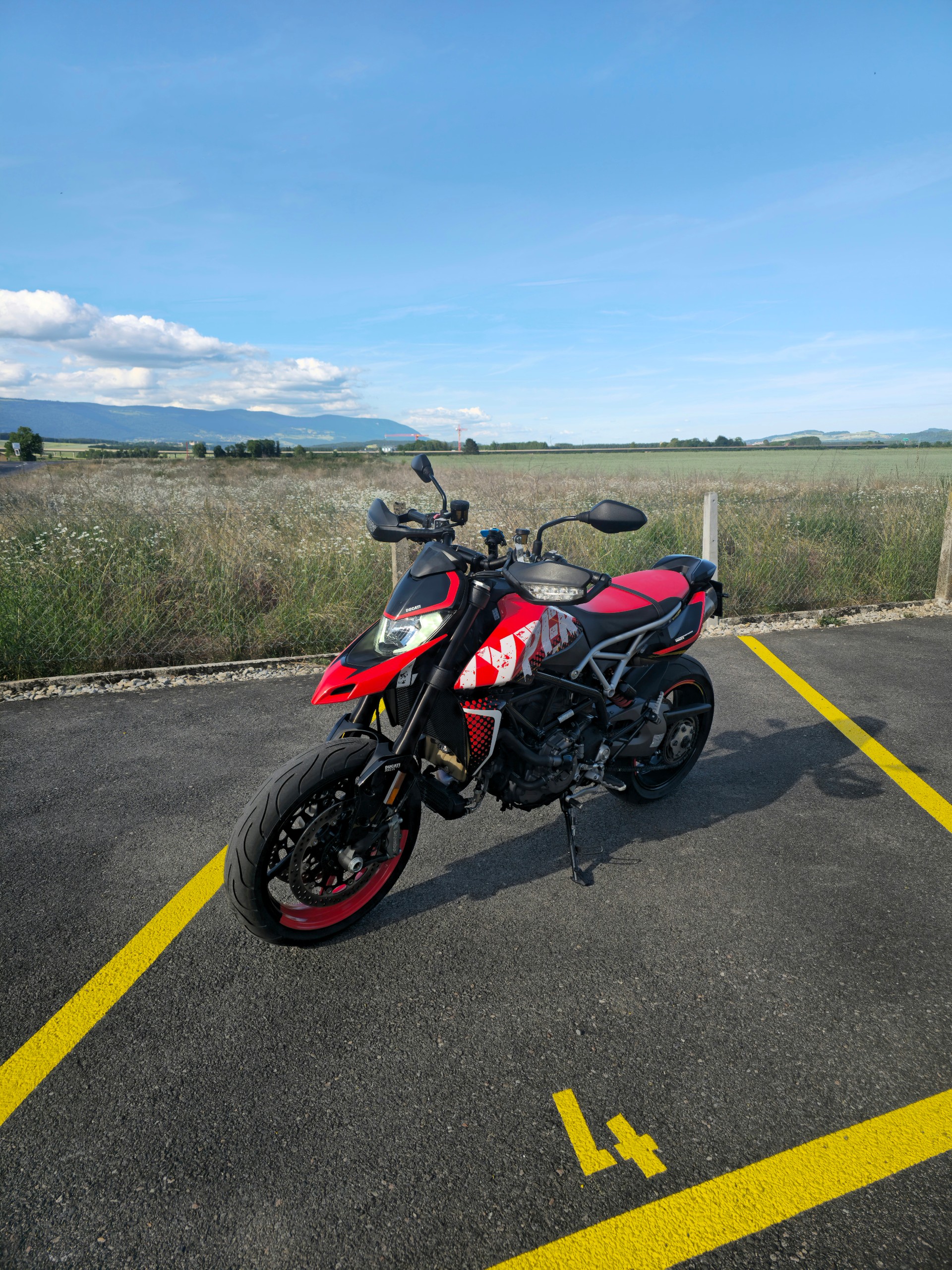 DUCATI Hypermotard 950-image-0