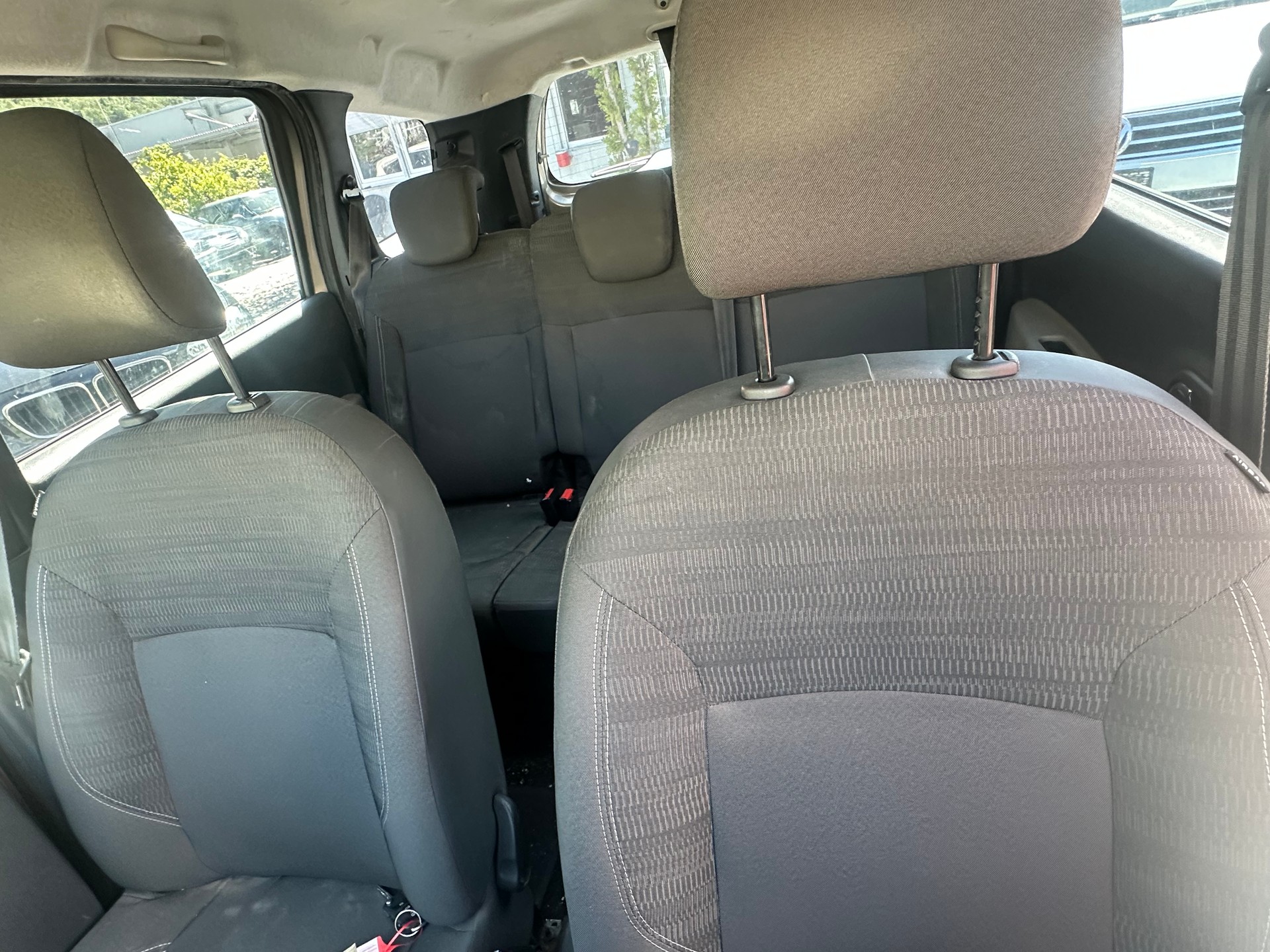DACIA Lodgy 1.5 dCi Lauréate 7PL-image-6