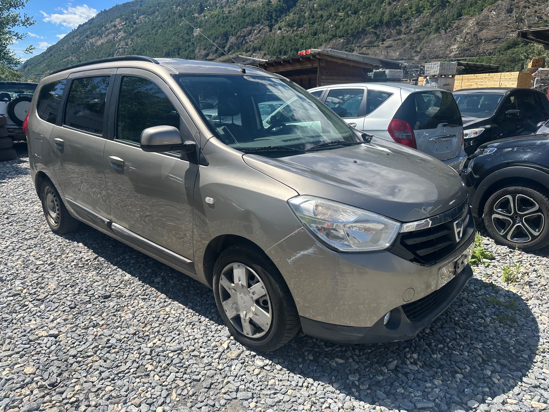 DACIA Lodgy 1.5 dCi Lauréate 7PL-image-1