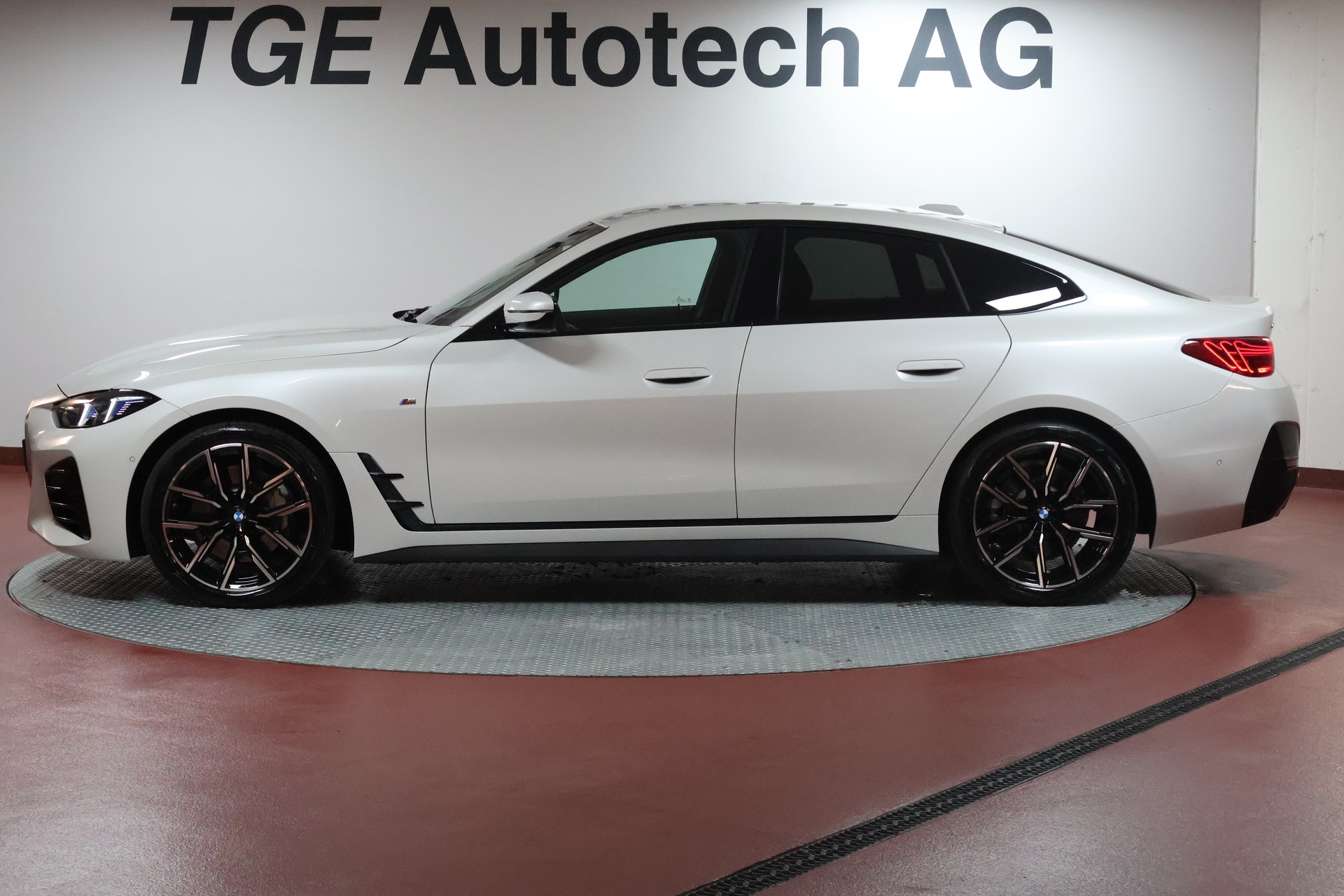 BMW 430i xDrive Gran Coupé M Sport Steptronic-showroom-element-3