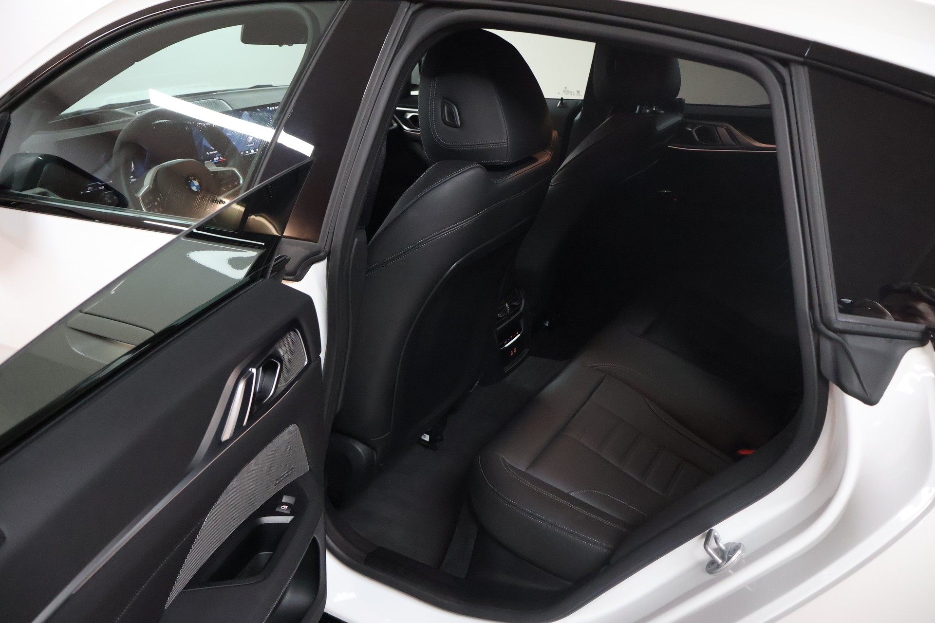 BMW 430i xDrive Gran Coupé M Sport Steptronic-image-16