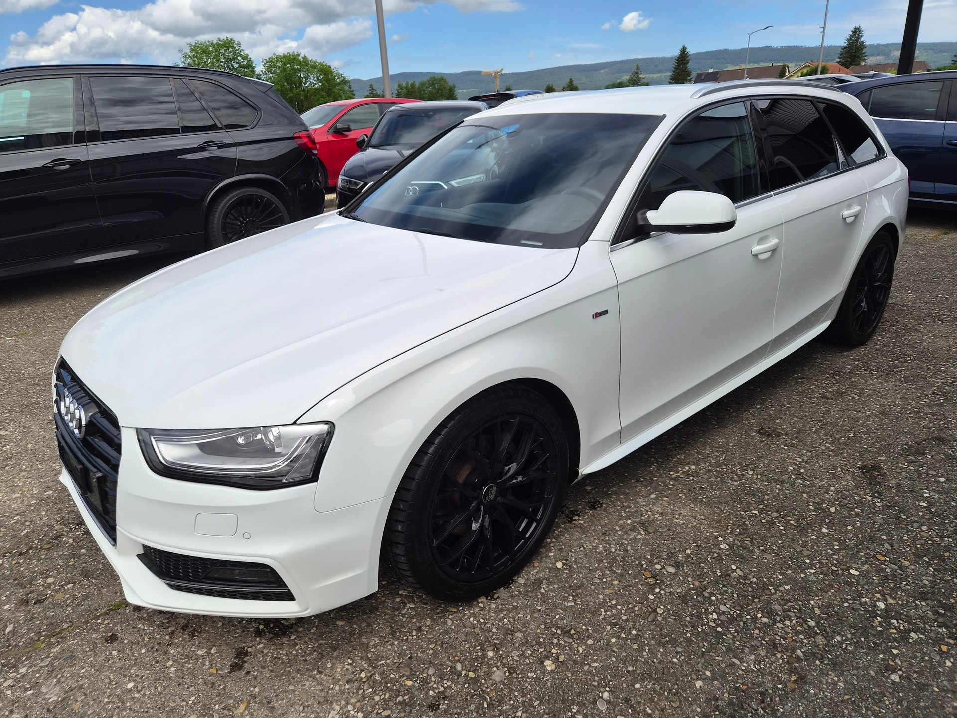 AUDI A4 Avant 2.0 TDI quattro S-tronic-showroom-element-2