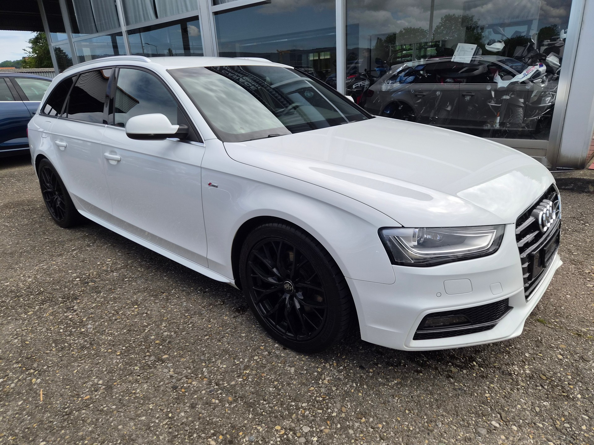 AUDI A4 Avant 2.0 TDI quattro S-tronic