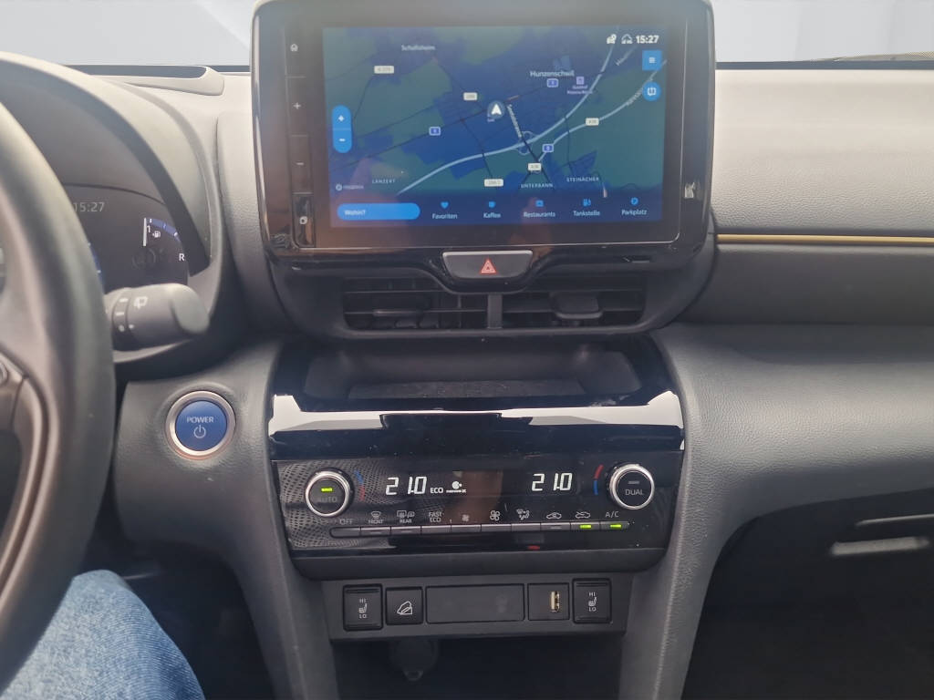 TOYOTA Yaris Cross 1.5 VVT-i HSD Adventure AWD-i-image-11