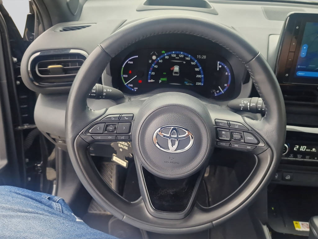 TOYOTA Yaris Cross 1.5 VVT-i HSD Adventure AWD-i-image-14